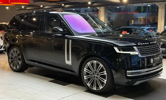 Land Rover Range Rover view 4