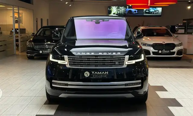 Land Rover Range Rover view 3