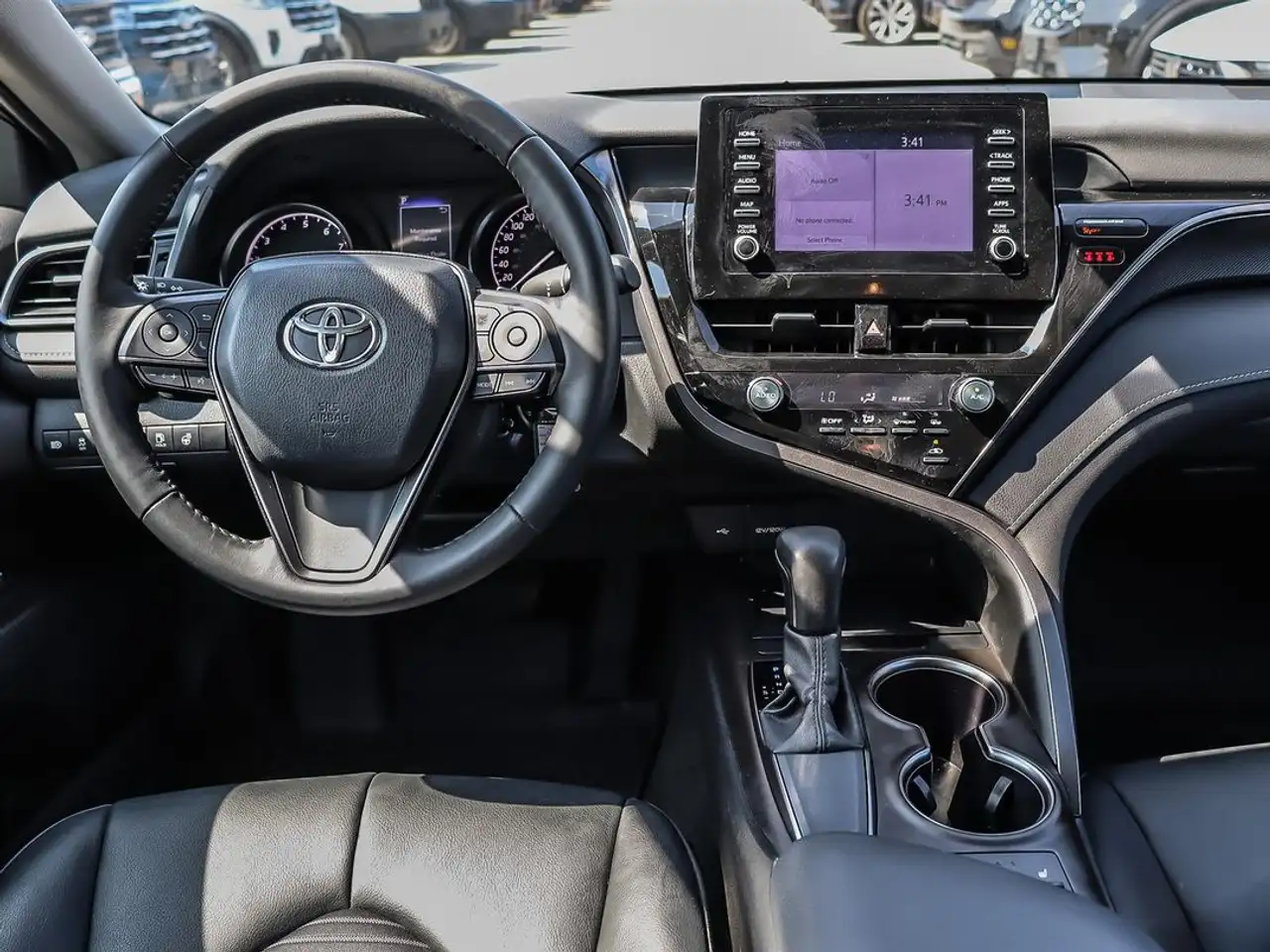 Toyota Camry снимка Toyota Camry