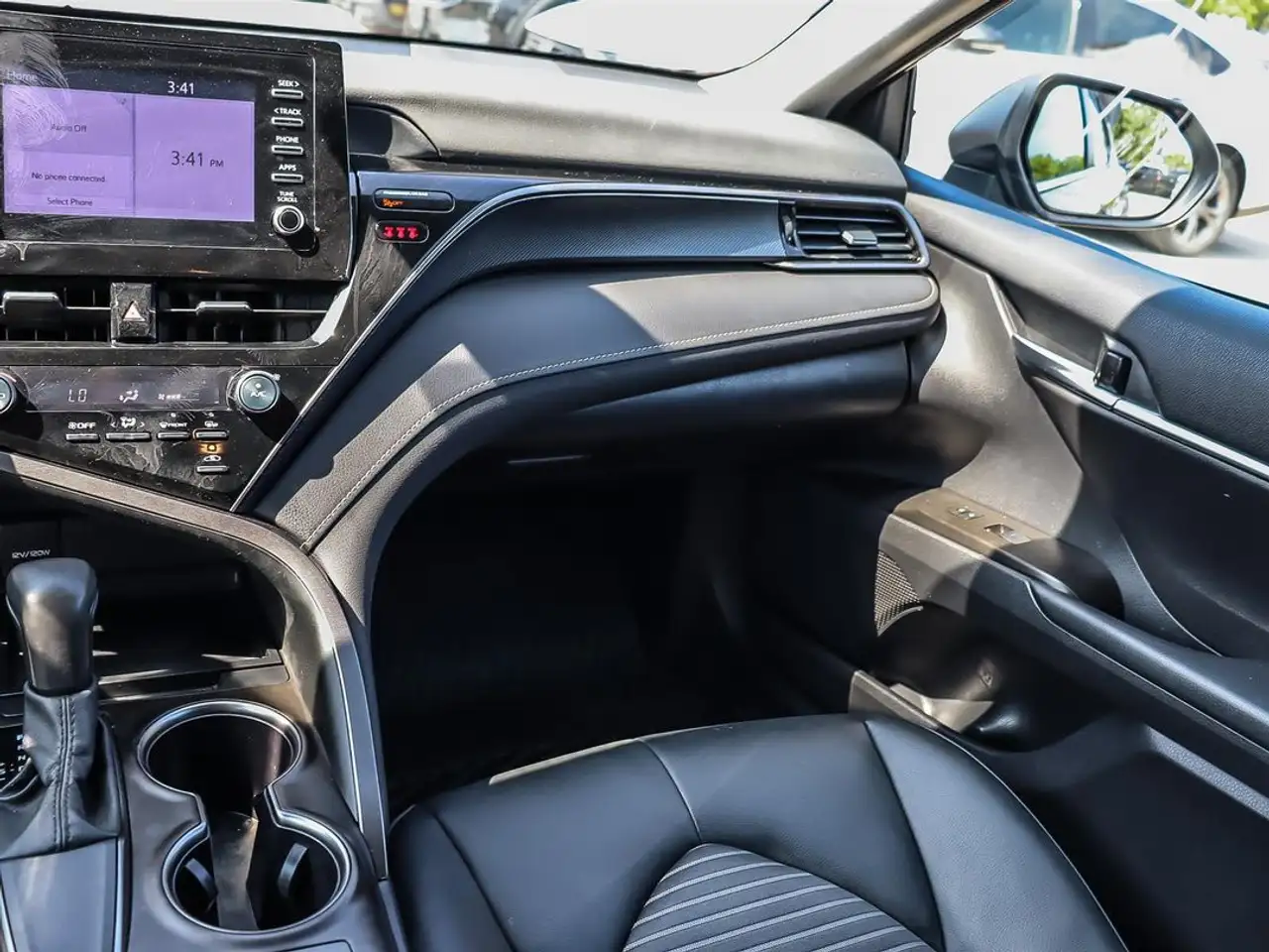 Toyota Camry снимка Toyota Camry
