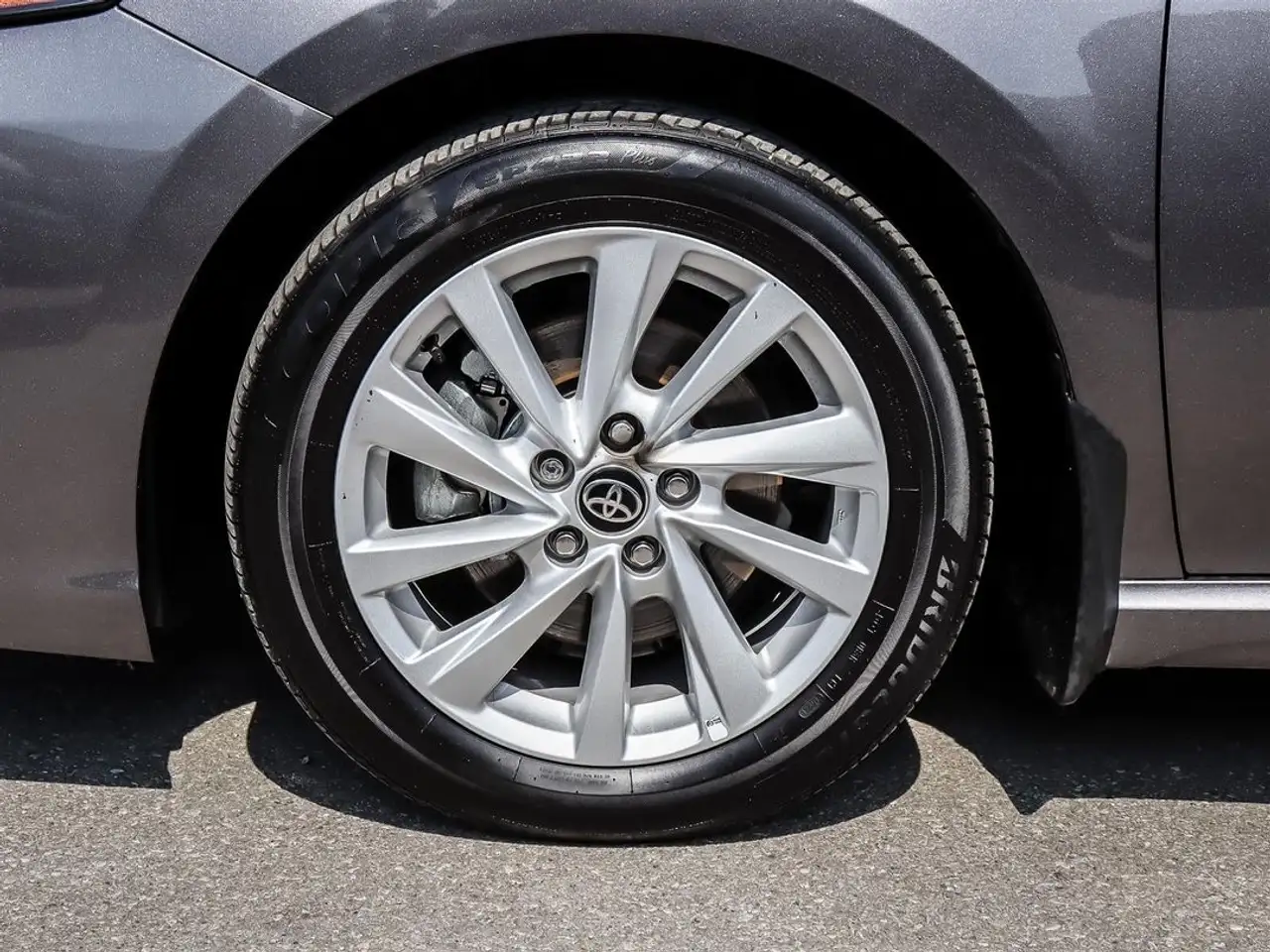 Toyota Camry снимка Toyota Camry