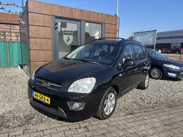 2008 Kia Carens in Black for sale