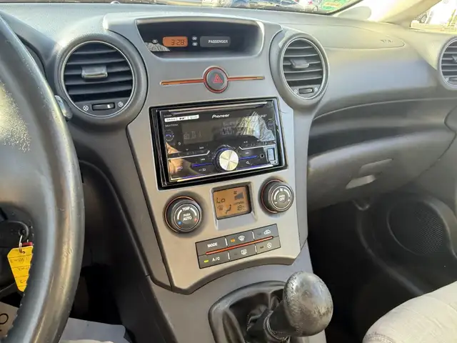Kia Carens view 8