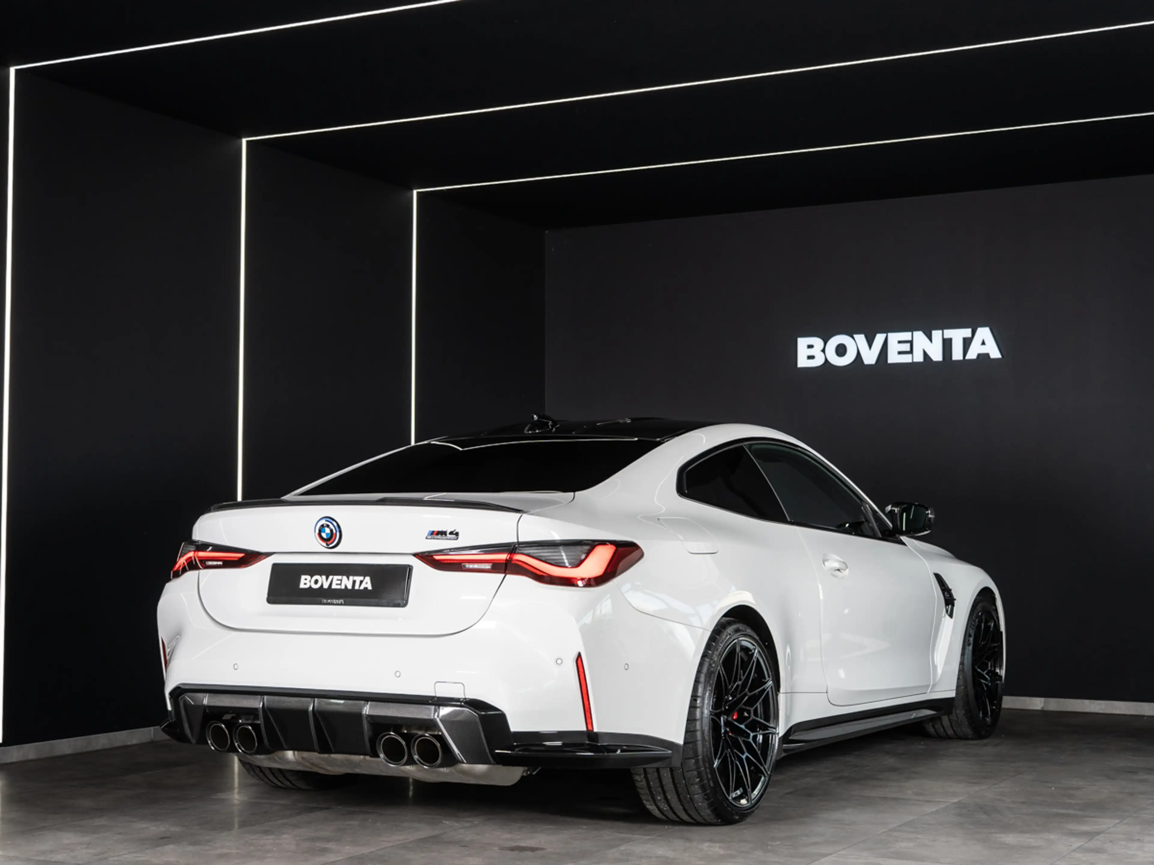 BMW M4 Competition Coupe *LASER*CARBON*HUD* — photo 9