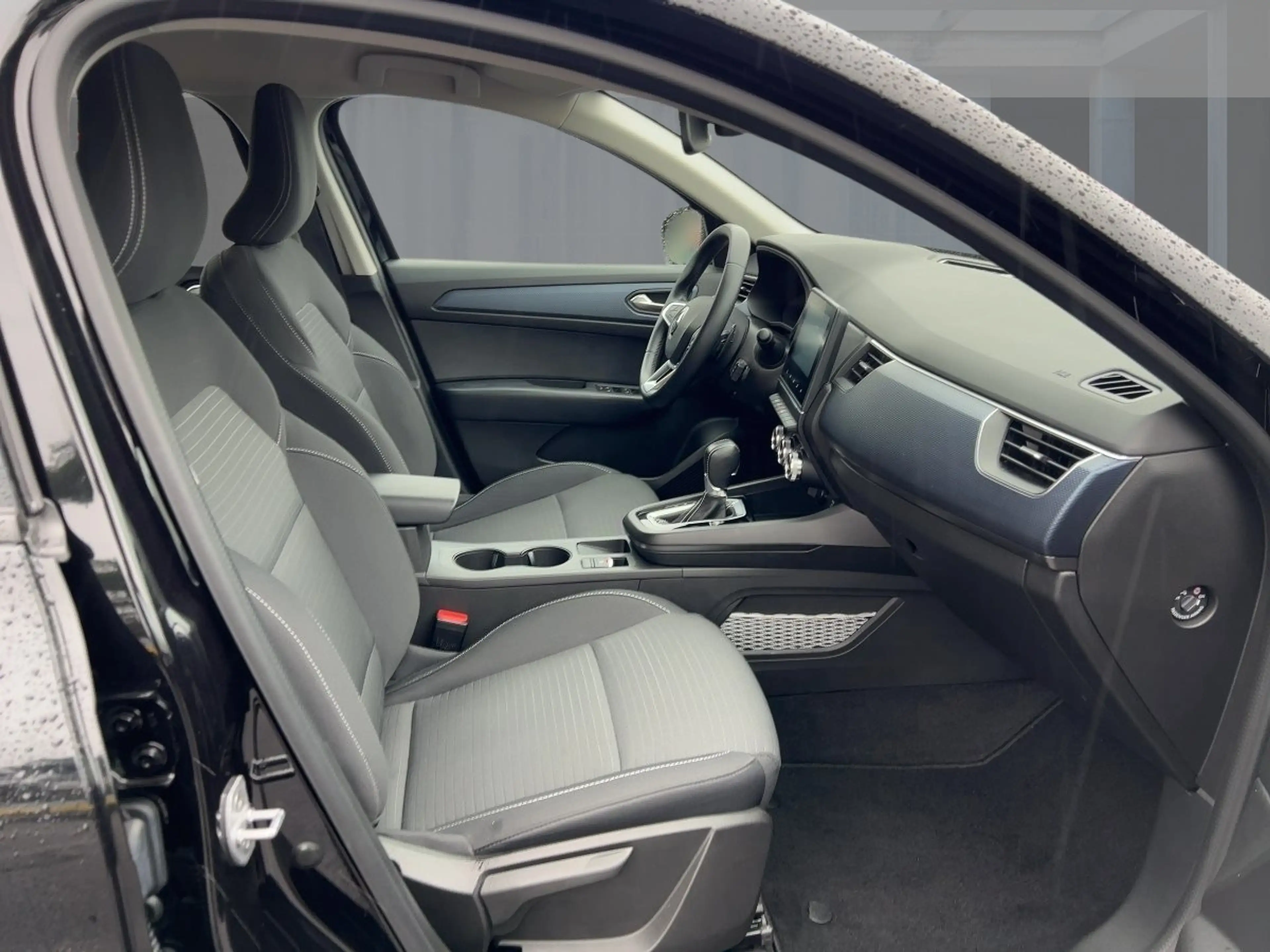 Renault Arkana EQUILIBRE TCe 140 EDC RÜCKFAHRKAMERA — photo 8
