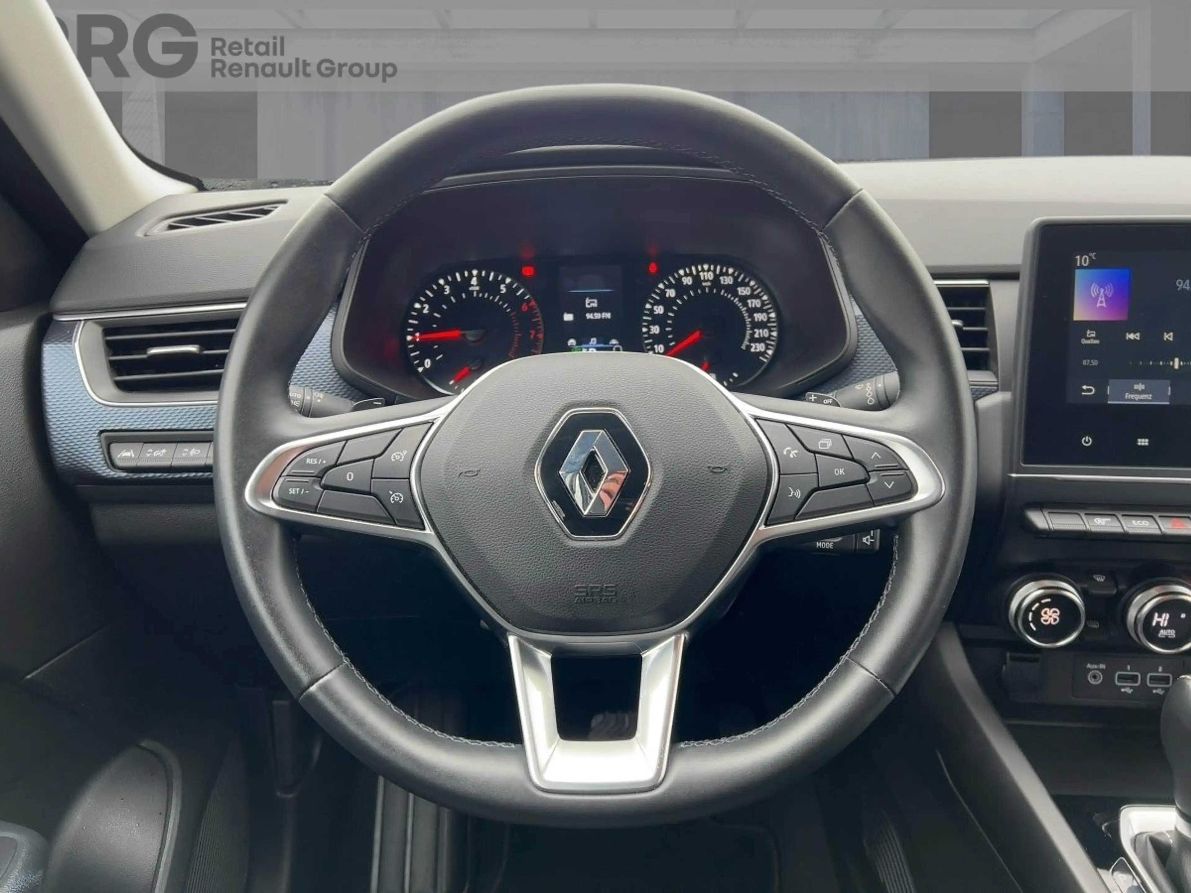Renault Arkana EQUILIBRE TCe 140 EDC RÜCKFAHRKAMERA — photo 11