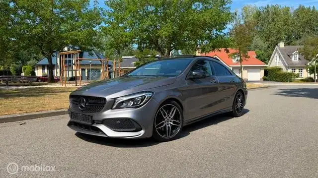 Mercedes-Benz CLA 250 AMG Line