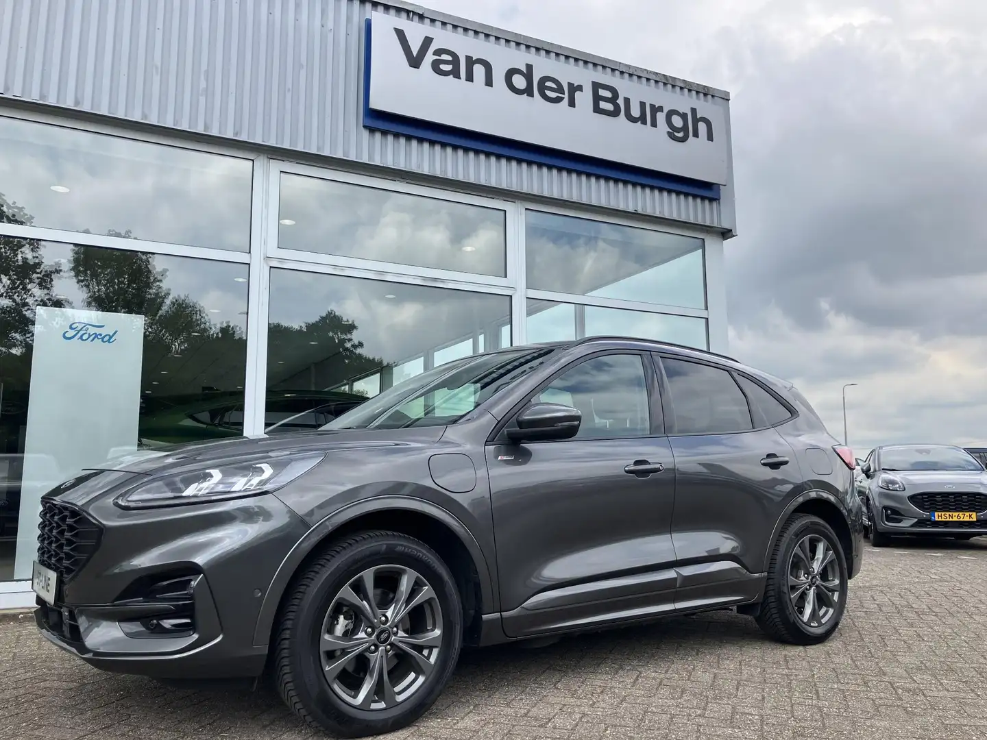 Ford Kuga ST-Line X 2.5 Plug-in Hybrid Grijs - 2