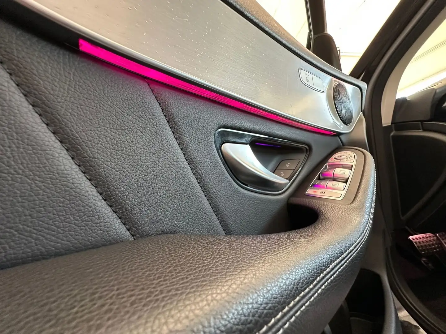 Mercedes-Benz GLC 300 de AMG Hybrid Diesel AHK Netto=26000.-eu Schwarz - 2