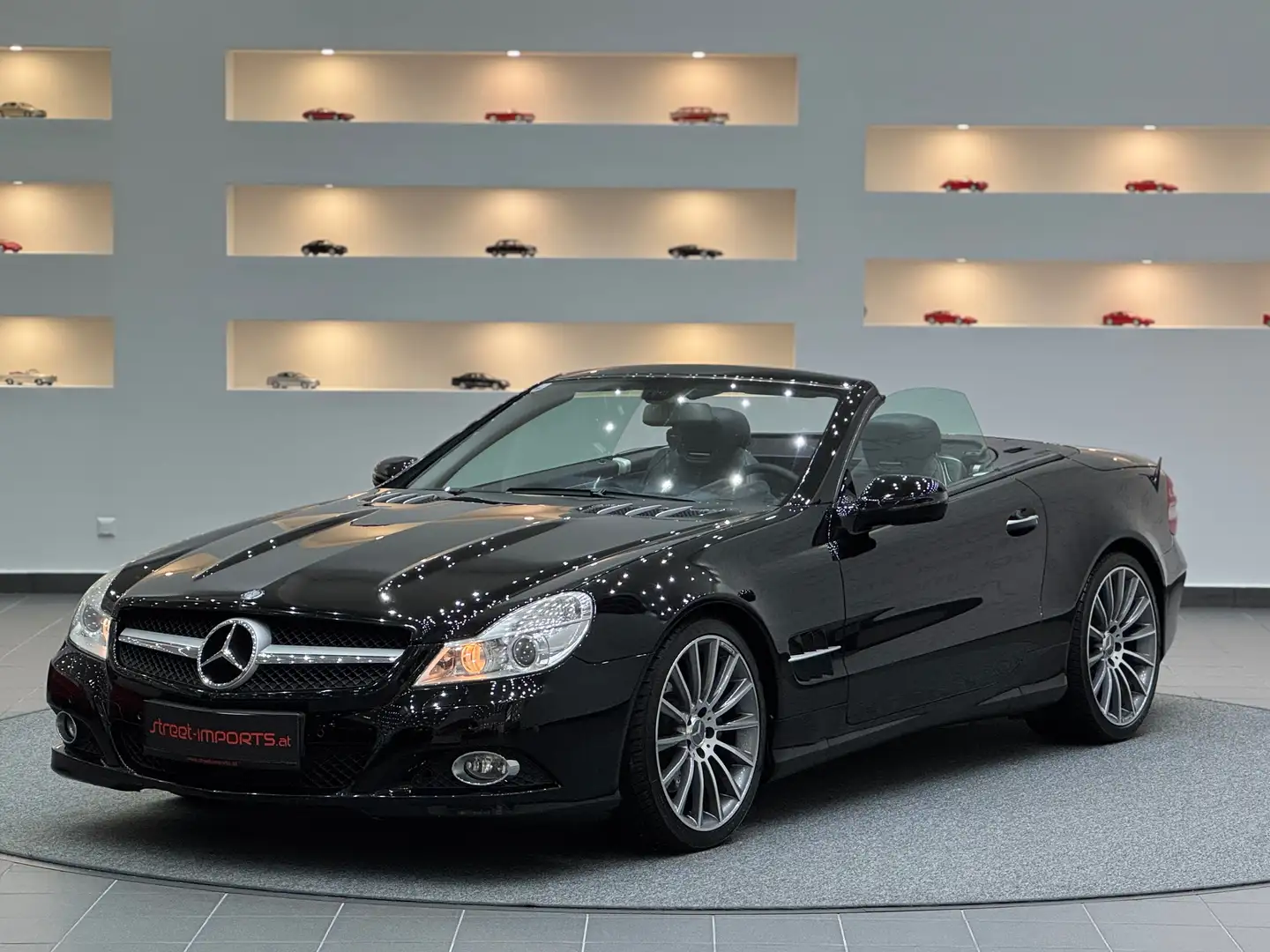 Mercedes-Benz SL 280 *AMG-Line* Negru - 1