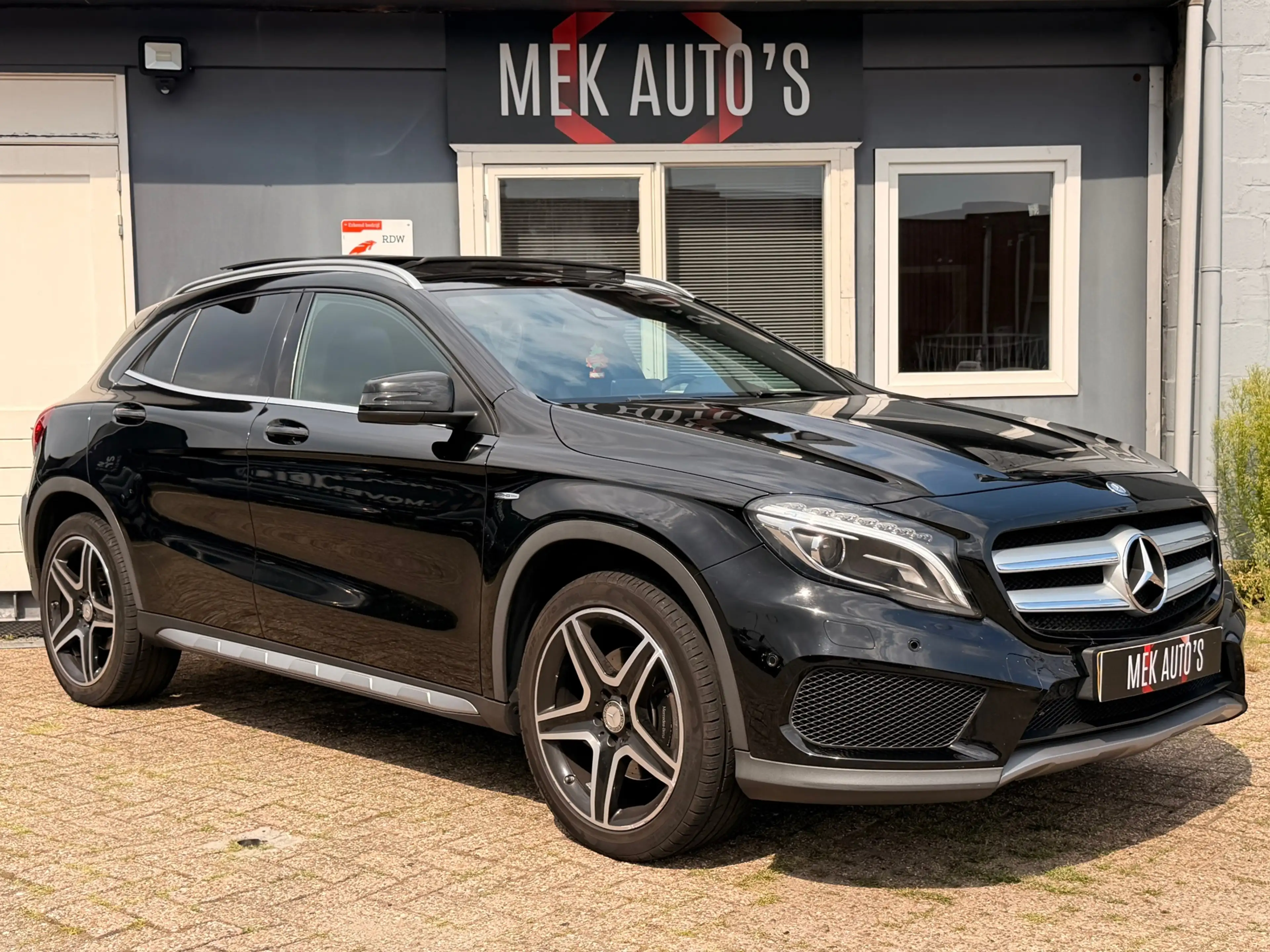 Mercedes-Benz GLA 250 4Matic Ambition|Pano|Camera|Nap| — photo 6