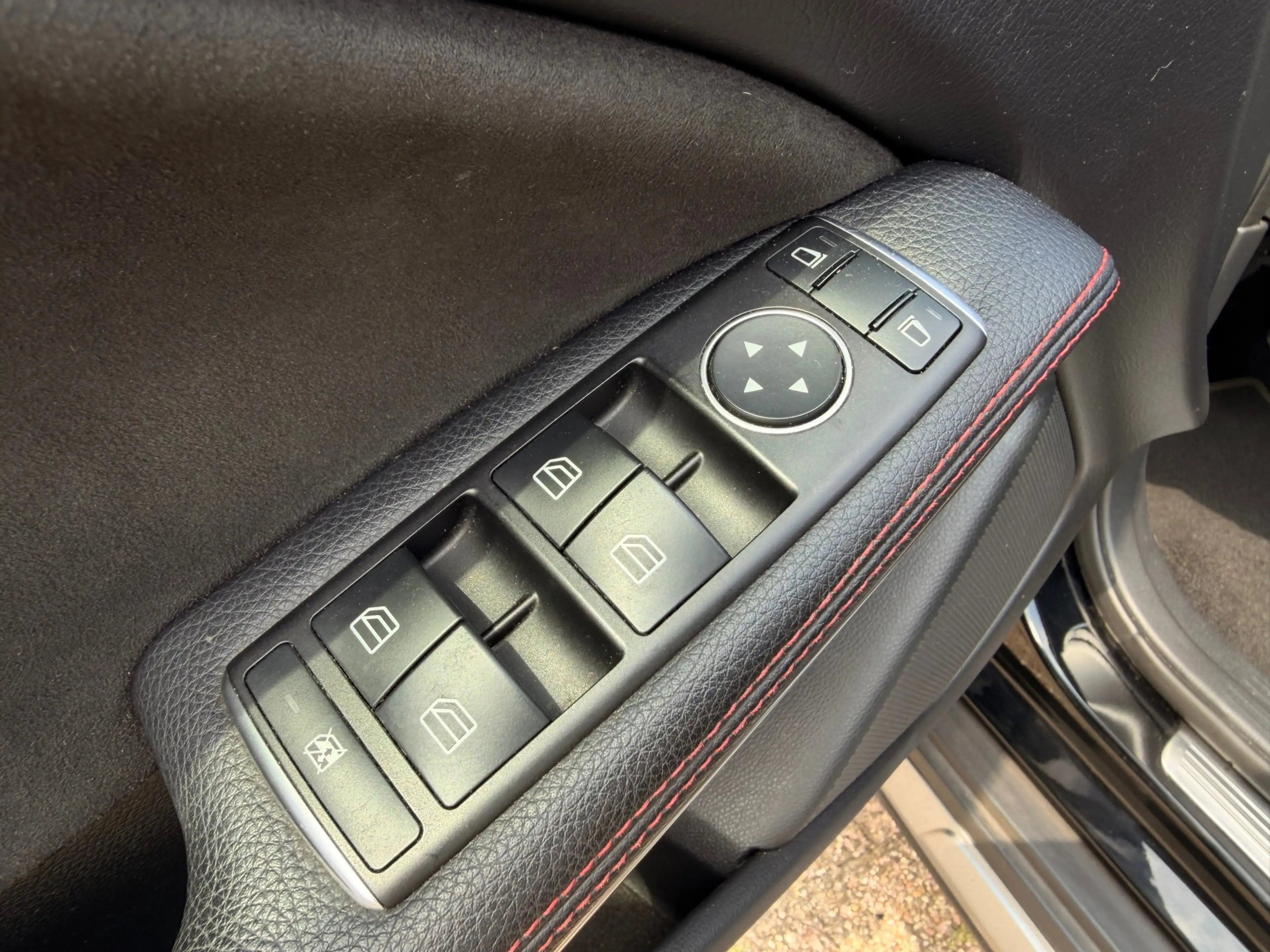 Mercedes-Benz GLA 250 4Matic Ambition|Pano|Camera|Nap| — photo 11