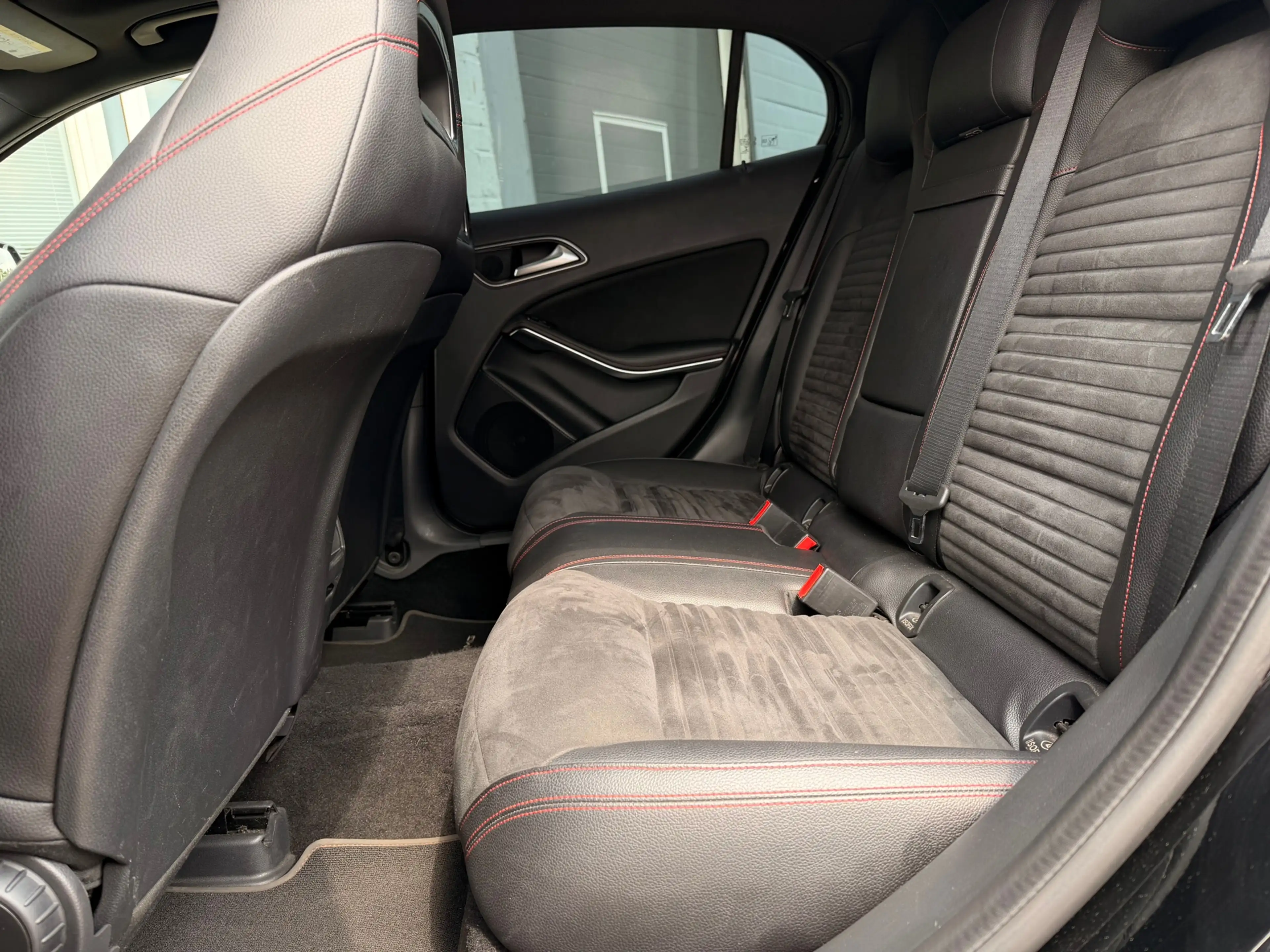 Mercedes-Benz GLA 250 4Matic Ambition|Pano|Camera|Nap| — photo 12