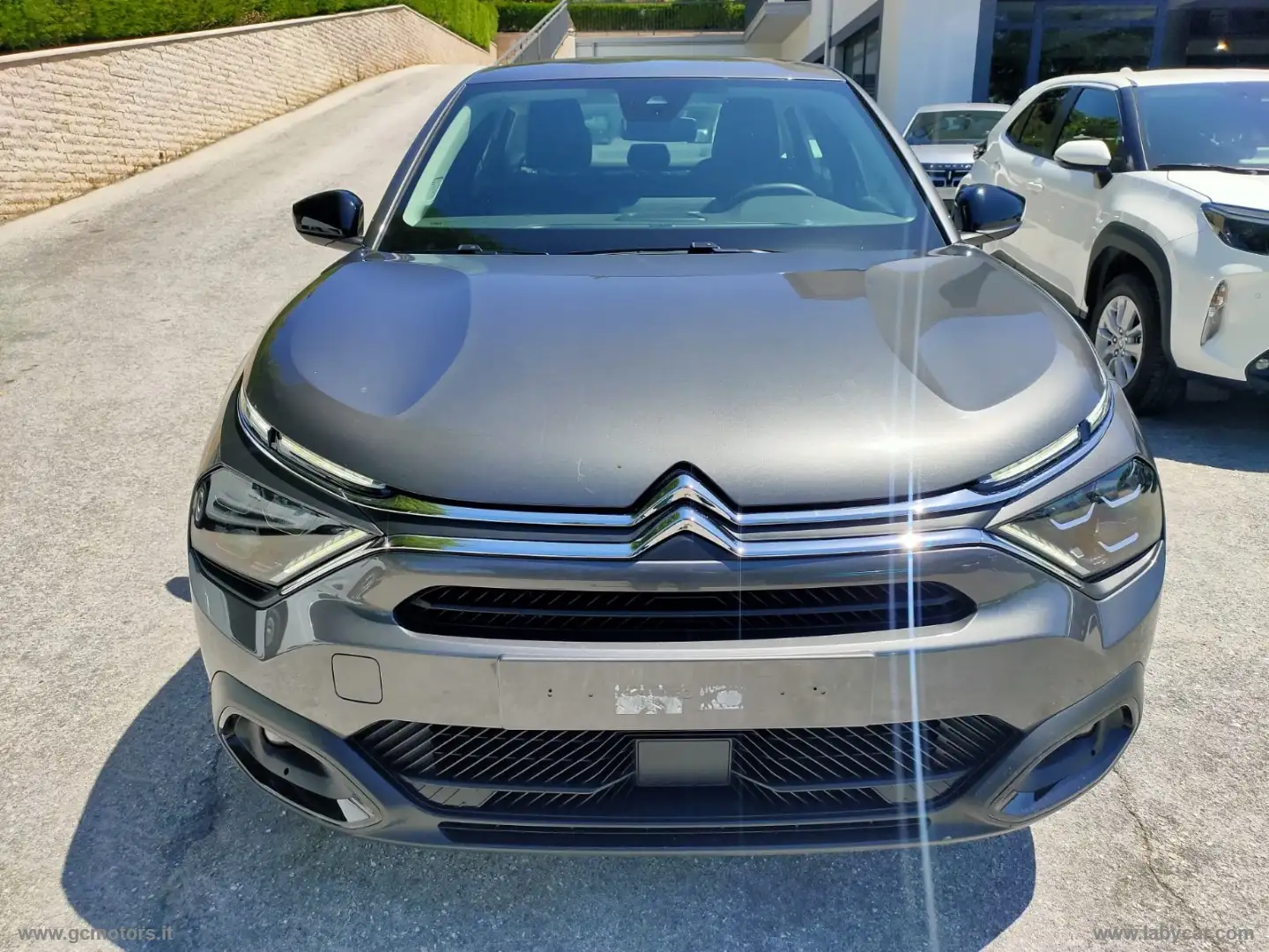 Citroen C4 X BlueHDI 130 S&S EAT8 Plus Grigio - 2