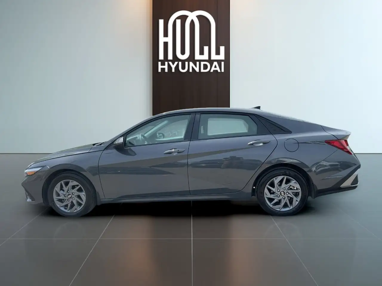 Hyundai ELANTRA снимка Hyundai ELANTRA