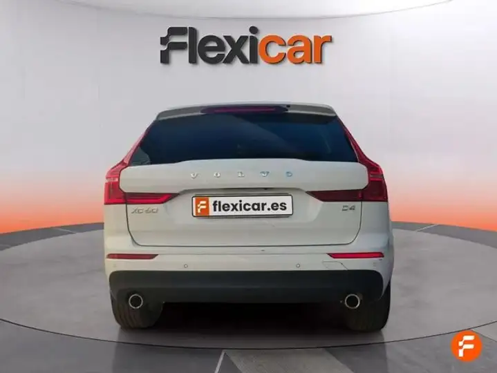 Volvo XC60 2019, foto 5