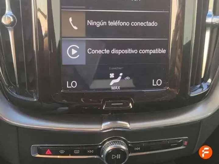 Volvo XC60 2019, foto 11