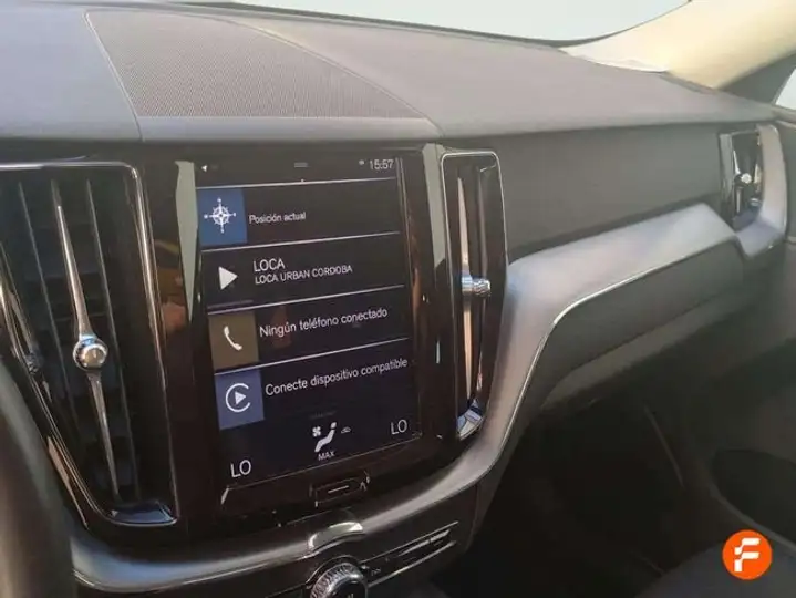 Volvo XC60 2019, foto 16