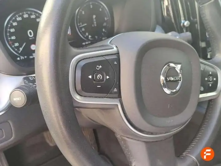 Volvo XC60 2019, foto 10