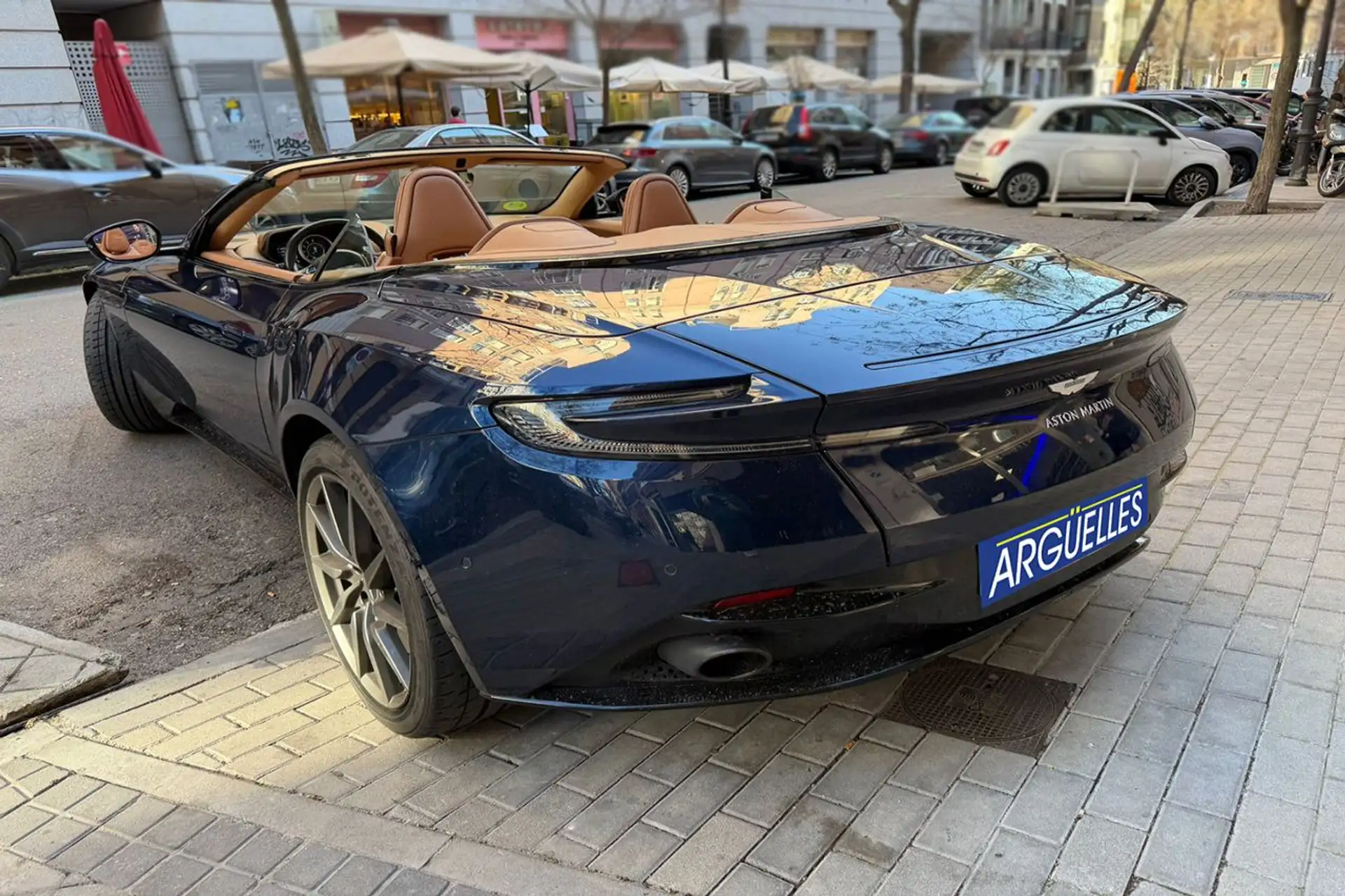 애스턴마틴 DB11 V8 2018 파랑 사진 7