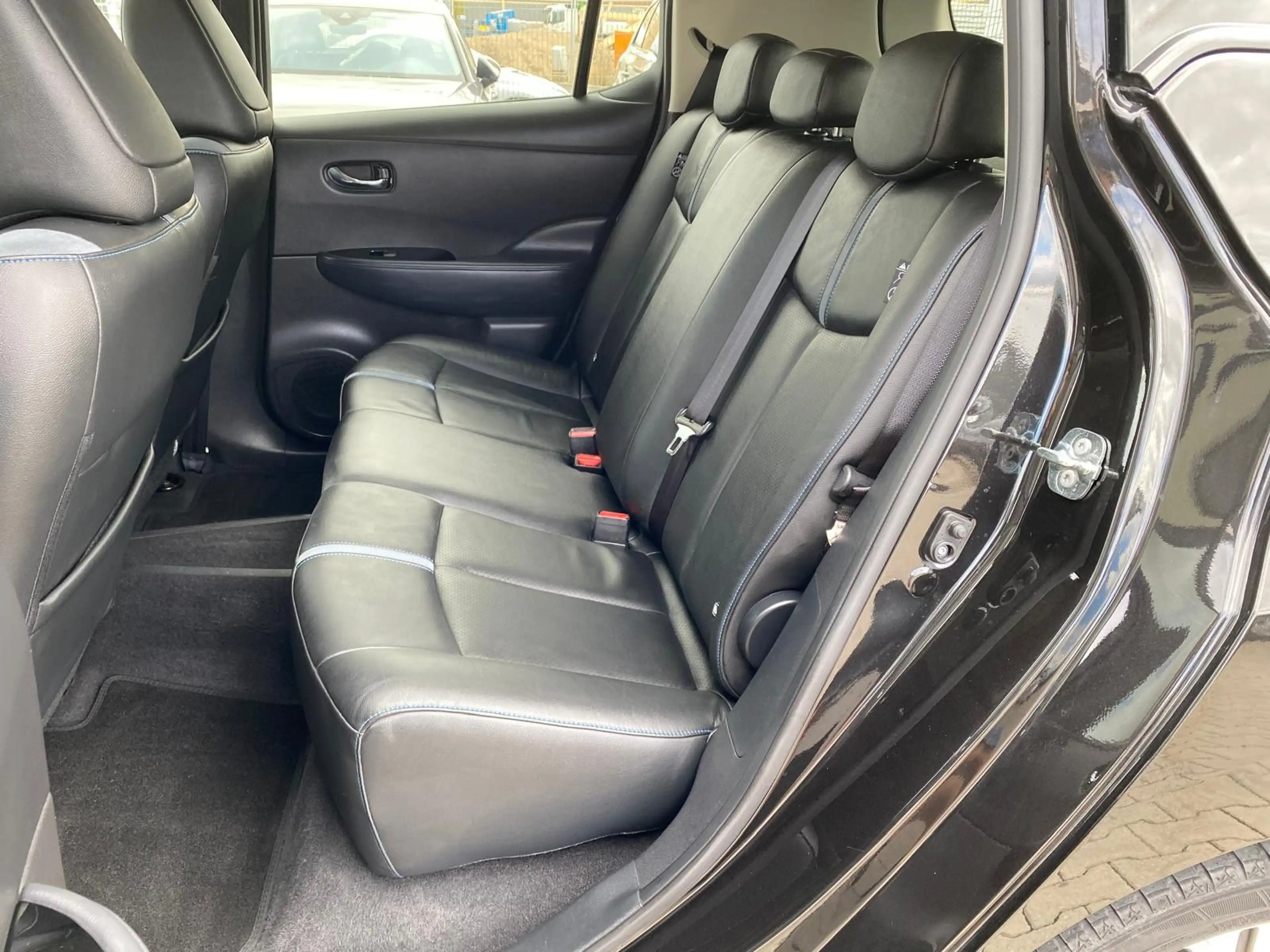 Nissan Leaf e+ Tekna/ 62 kWh/NAVI/360KAM/ — photo 9