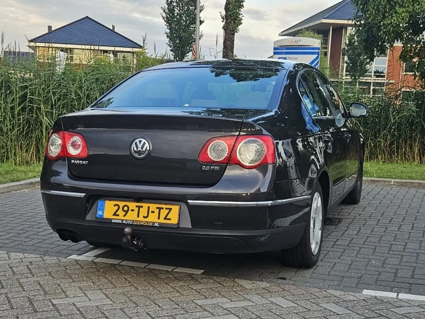 Volkswagen Passat 2.0 FSI Comfortline Bruin - 2