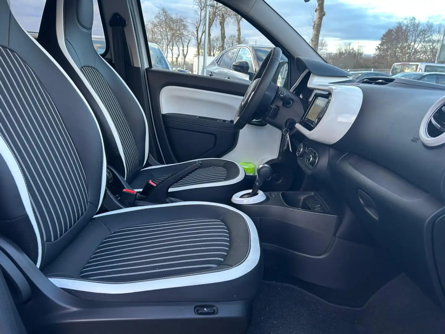 Renault Twingo III Achat Intégral - 21 Intens - 1