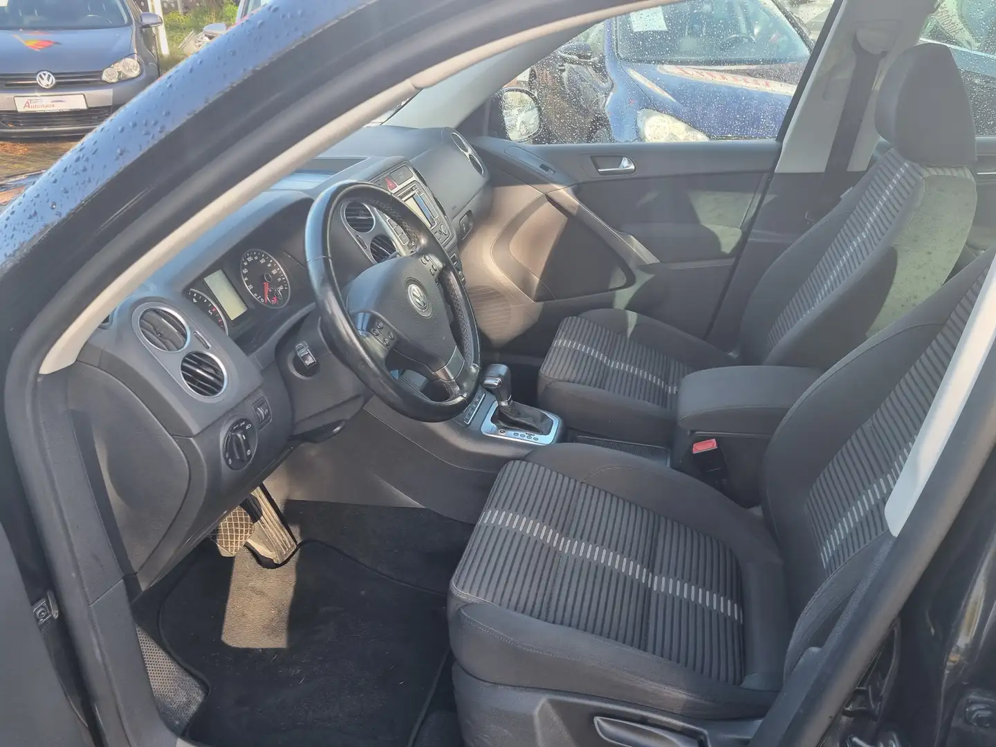 Volkswagen Tiguan Tiguan Diesel 2.0 TDI DPF 4Motion Automatik Sport Schwarz - 2