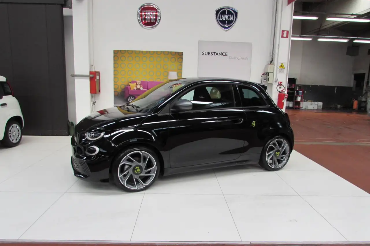 Abarth 500e 2024