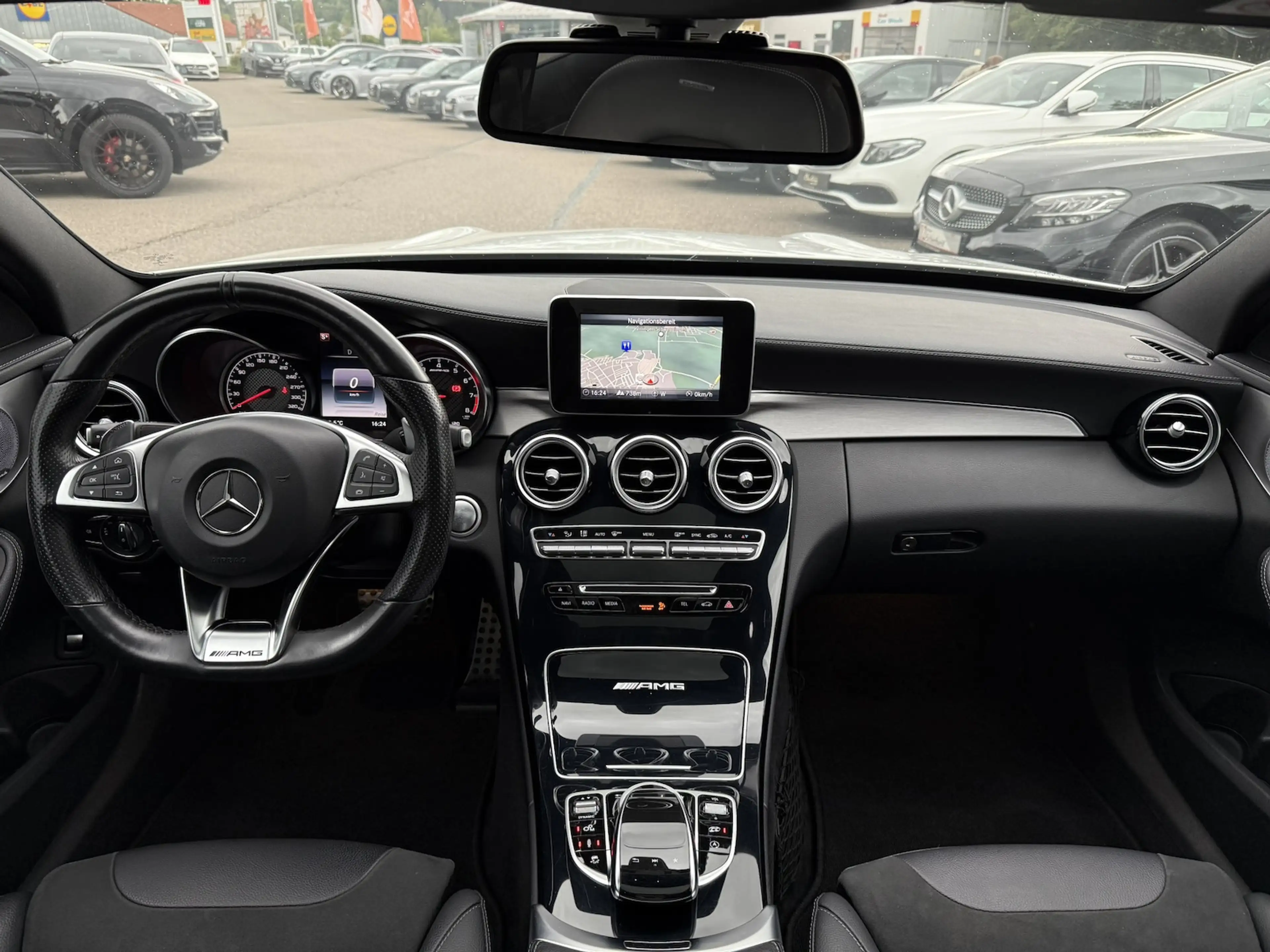 Mercedes-Benz C 63 AMG OHNE OPF/PANORAMA/KLAPPE/BURMESTER/NIGH — photo 12