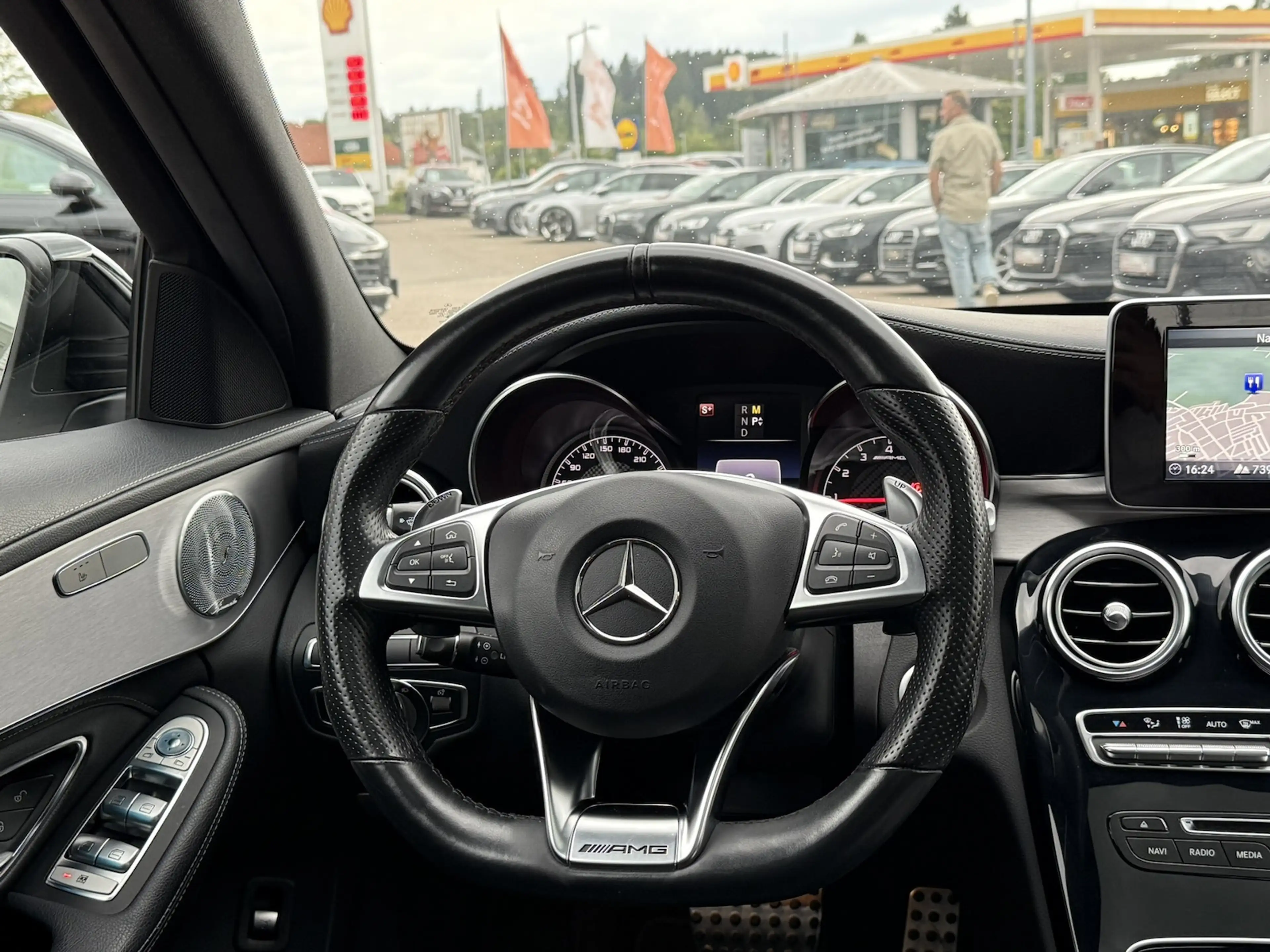 Mercedes-Benz C 63 AMG OHNE OPF/PANORAMA/KLAPPE/BURMESTER/NIGH — photo 13