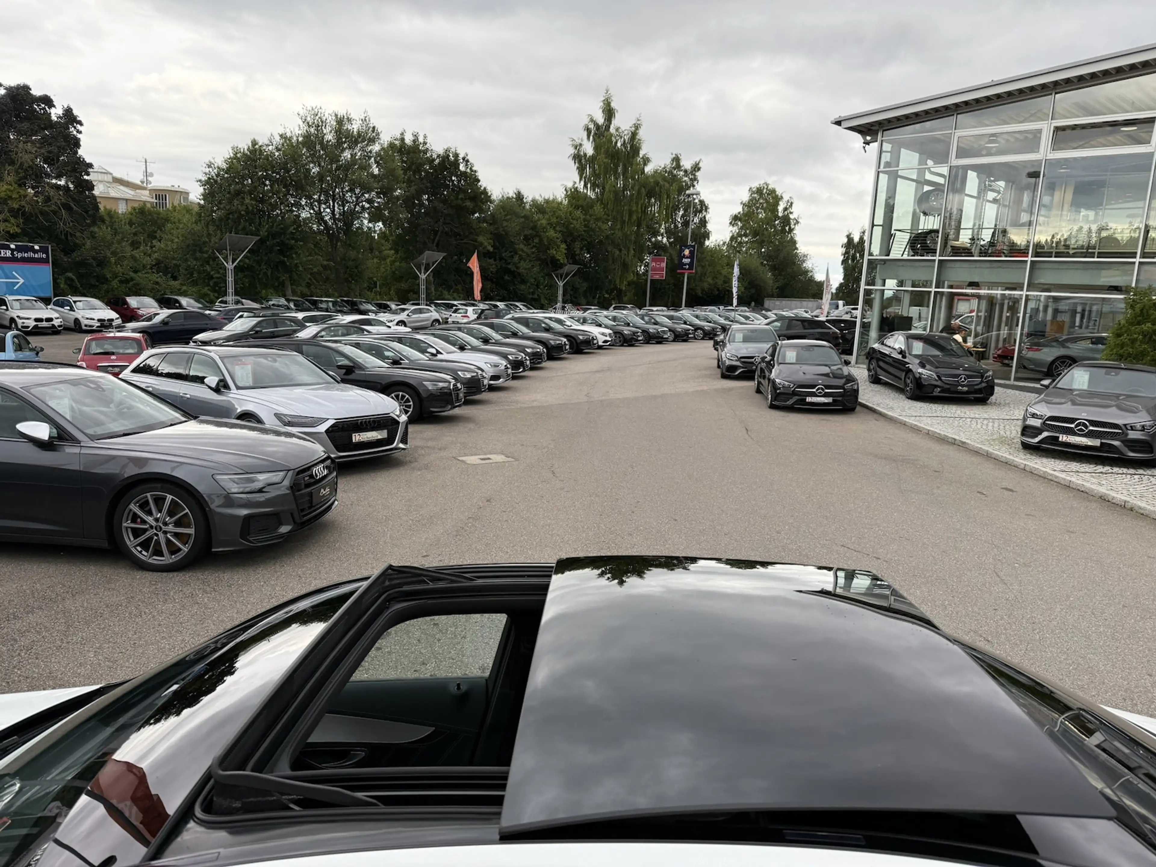 Mercedes-Benz C 63 AMG OHNE OPF/PANORAMA/KLAPPE/BURMESTER/NIGH — photo 7