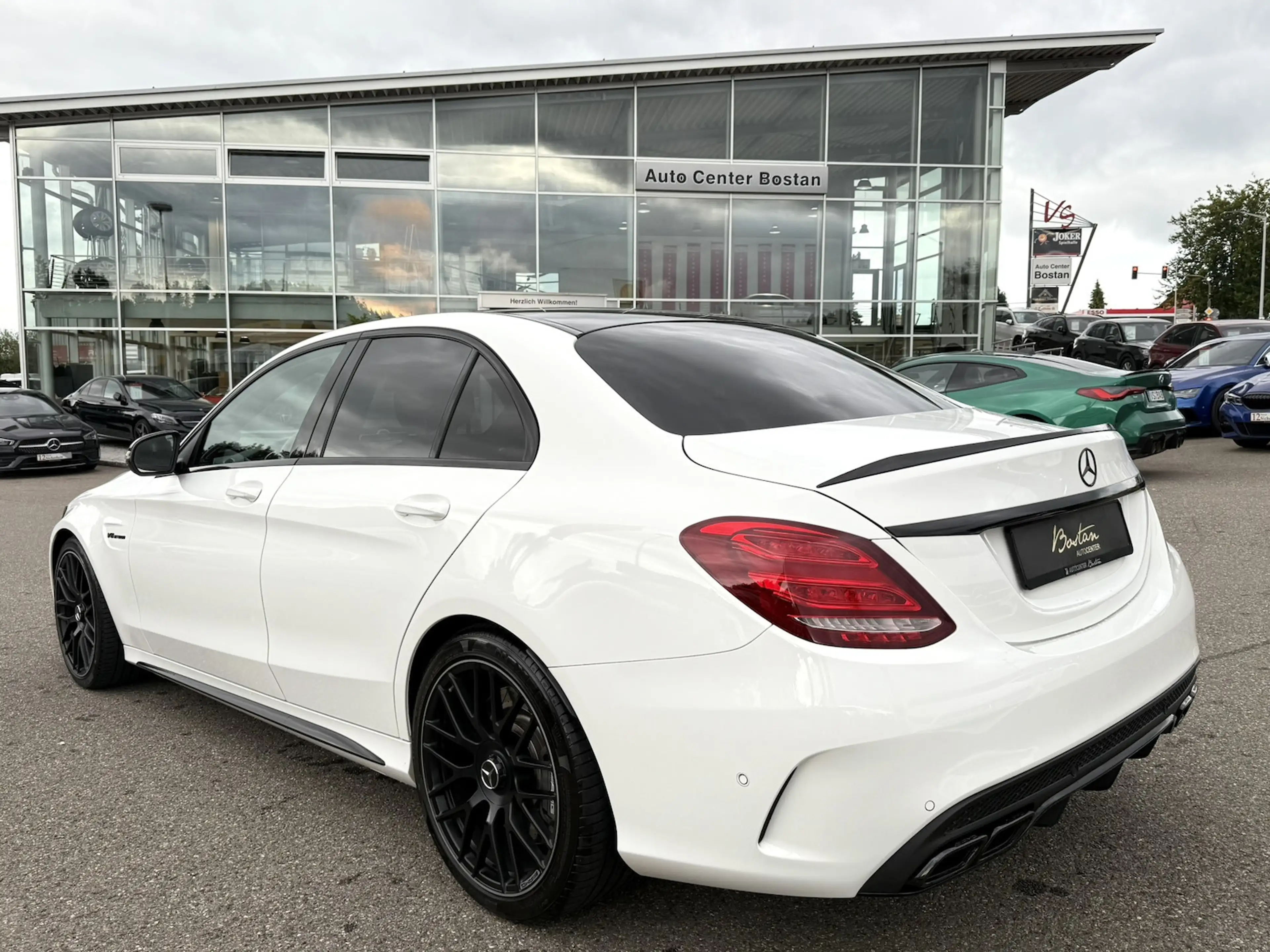 Mercedes-Benz C 63 AMG OHNE OPF/PANORAMA/KLAPPE/BURMESTER/NIGH — photo 3