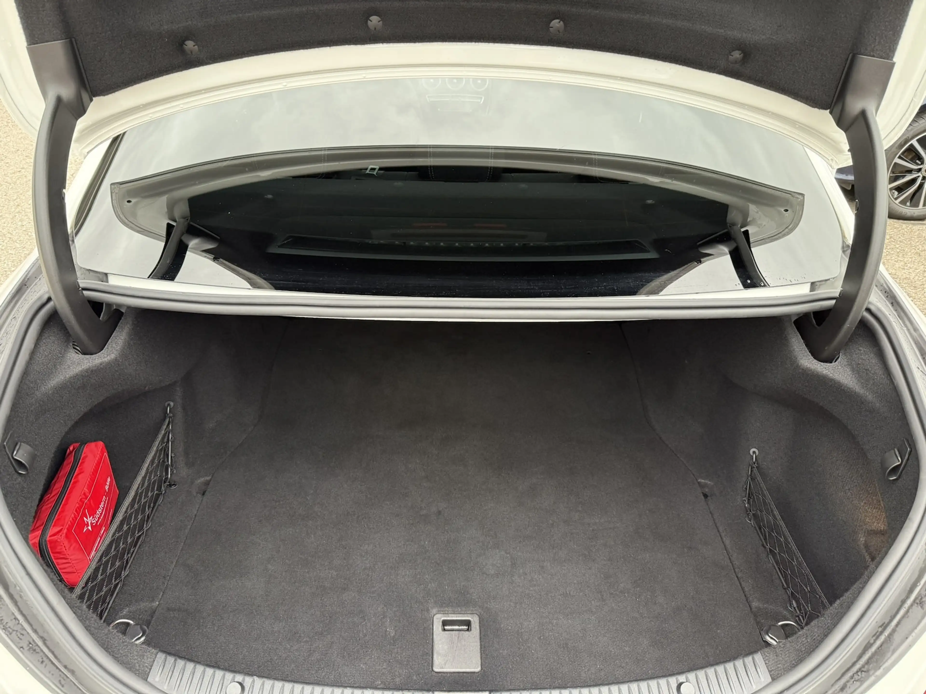 Mercedes-Benz C 63 AMG OHNE OPF/PANORAMA/KLAPPE/BURMESTER/NIGH — photo 11