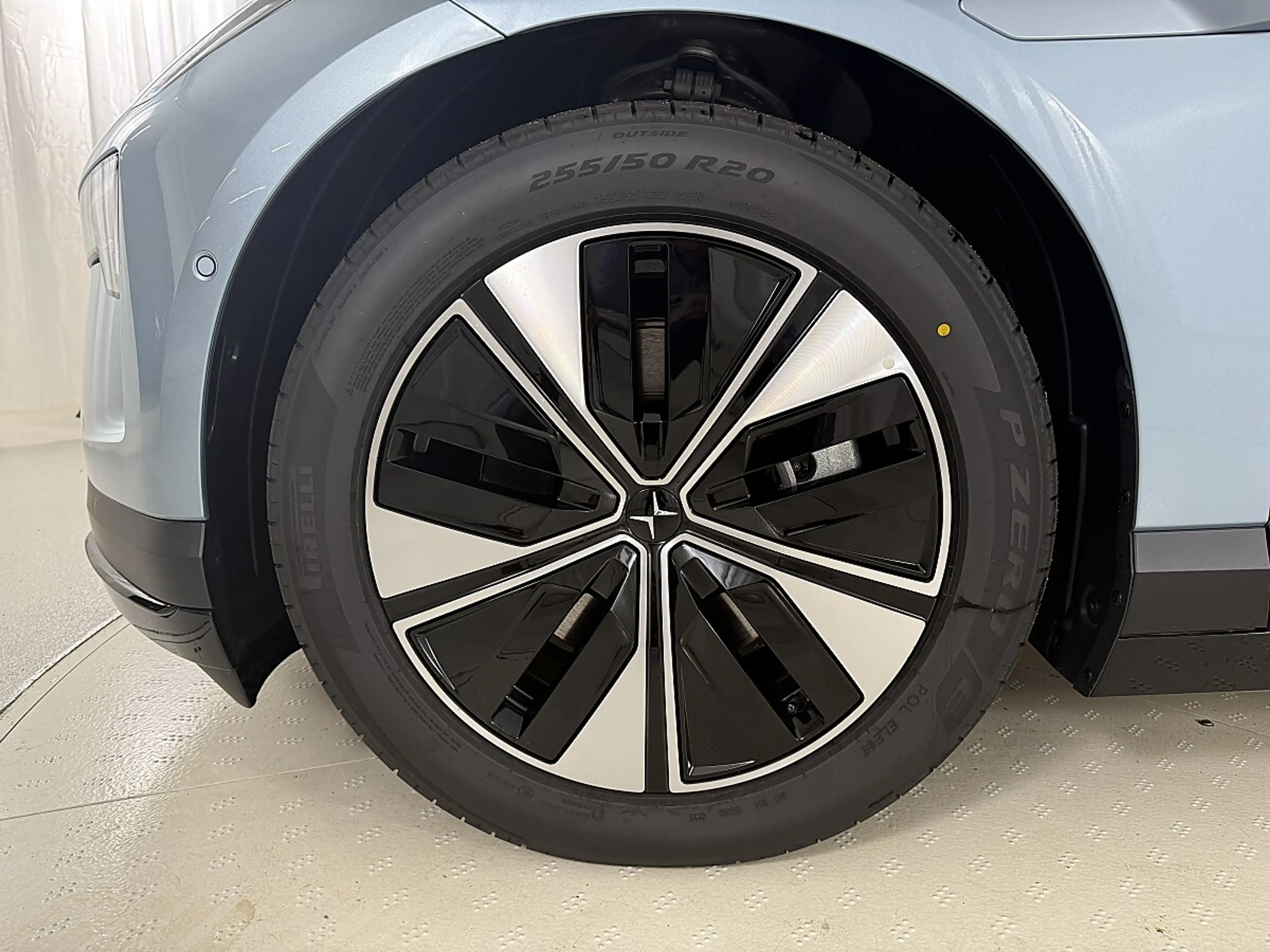 Polestar 4 Polestar4 Long Range Dual Motor Elektro 100kWh — photo 9