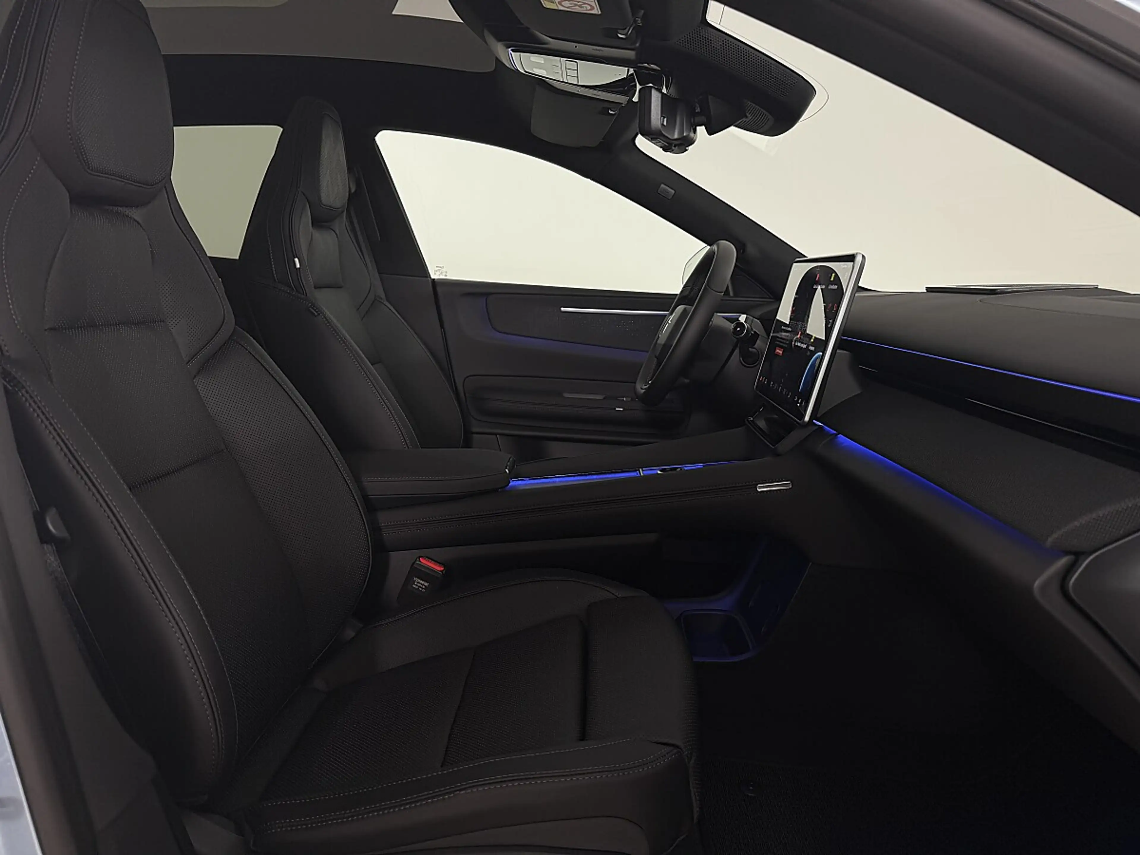 Polestar 4 Polestar4 Long Range Dual Motor Elektro 100kWh — photo 13