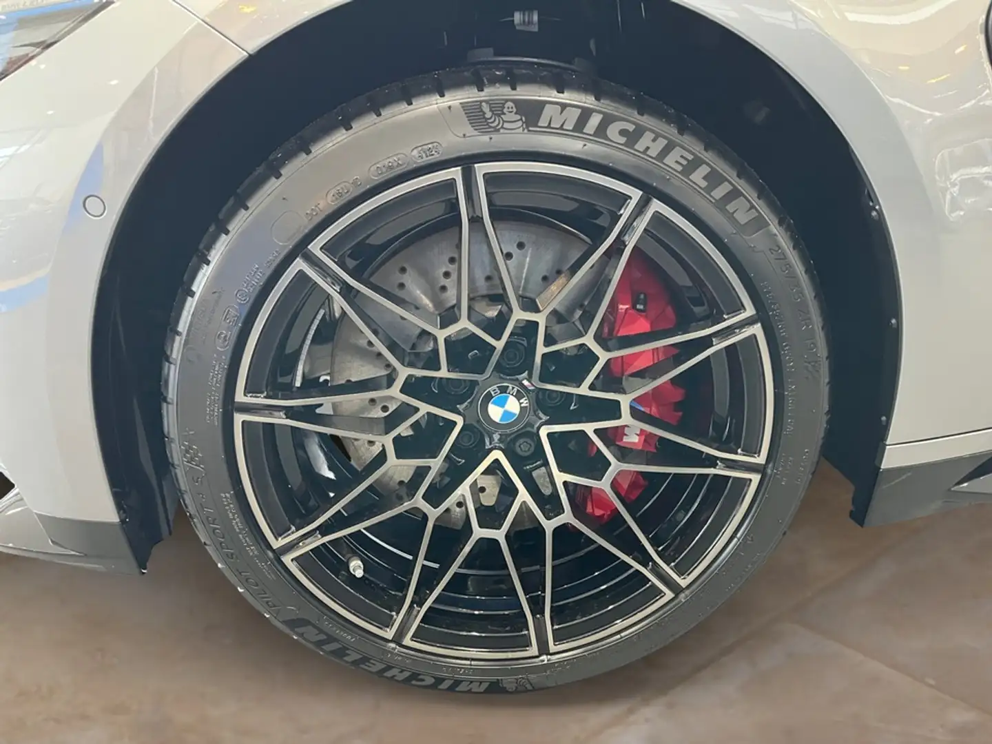 BMW M4 Competition M xDrive Cabrio  UPE 125.420 EUR Grau - 2