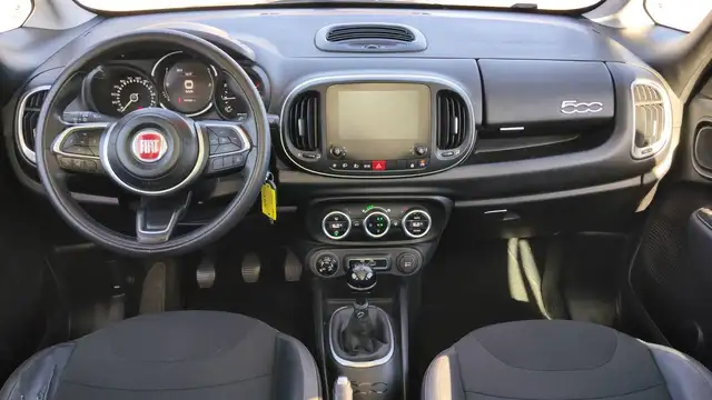 Fiat 500l view 11