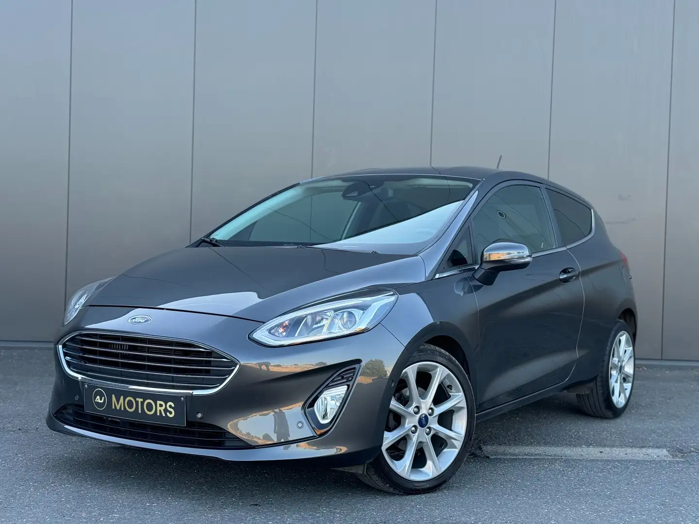 Ford Fiesta 1.0 EcoBoost 100cv Titanium - Carplay - Caméra Gris - 1