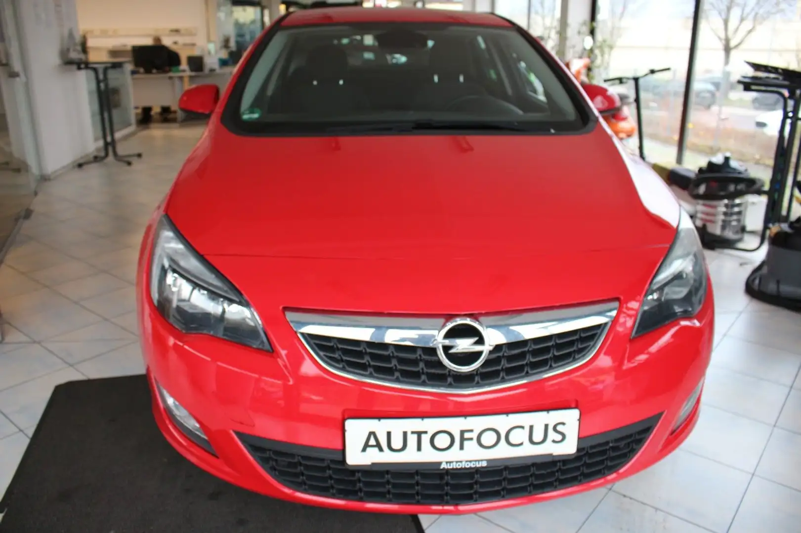 Opel Astra J Lim. 5-trg. Sport*Som+WIn*Scheckheft* Rood - 2