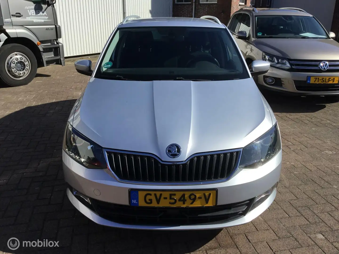 Skoda Fabia Combi 1.2 TSI Edition - Automaat Grau - 2