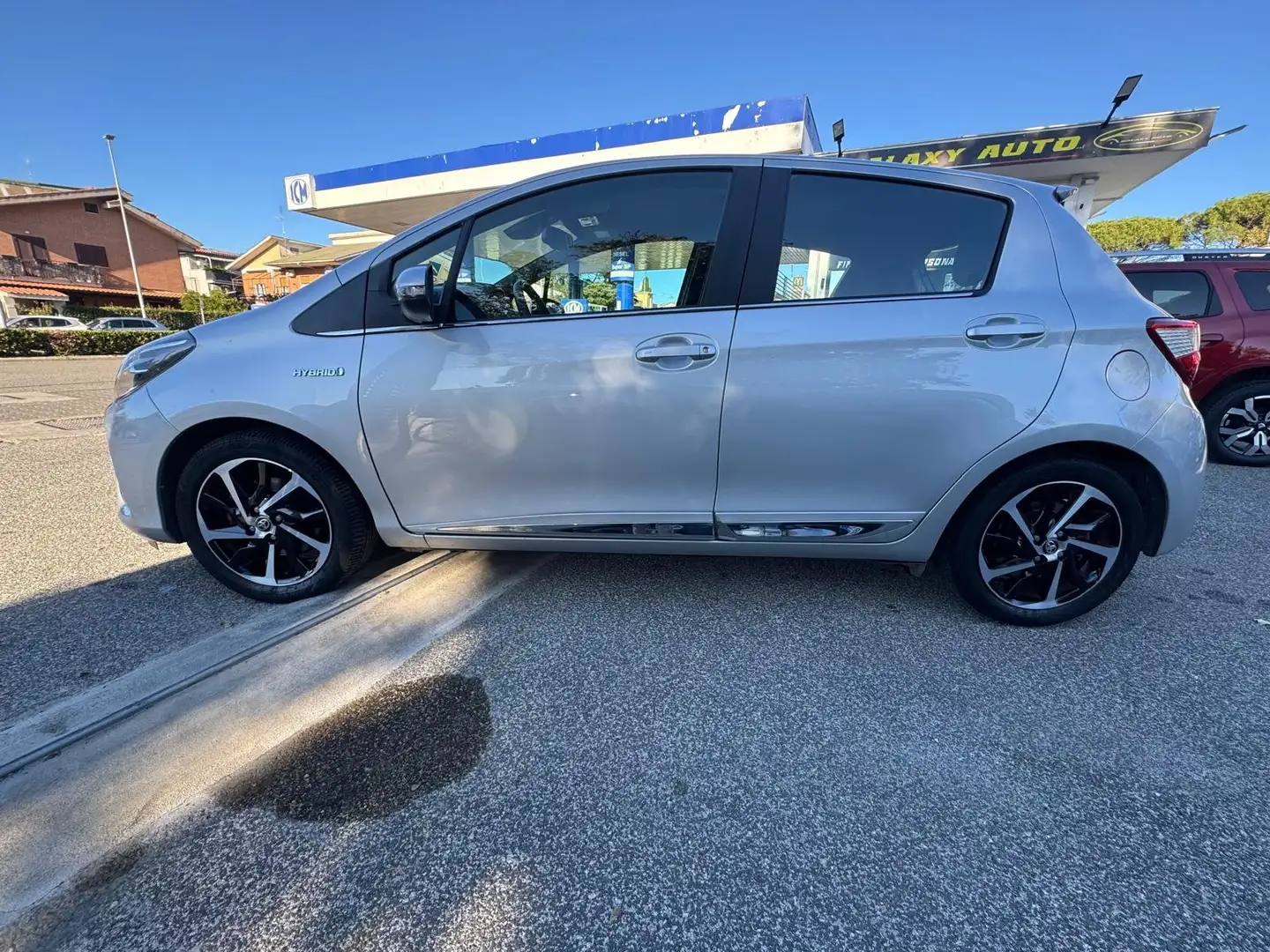 Toyota Yaris Yaris III 5p 1.5h Style my18 FULL FULL LEGGI NOTE Argento - 2
