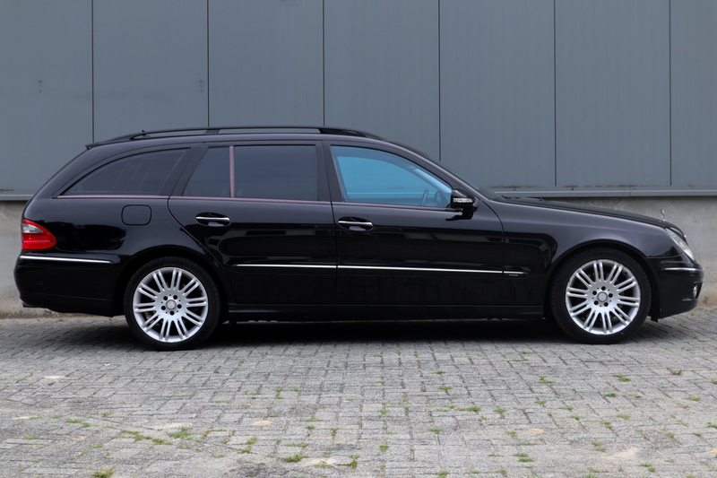 Mercedes-Benz E 350 Estate Avantgarde Sport! Youngtimer, Trekhaak! — photo 13