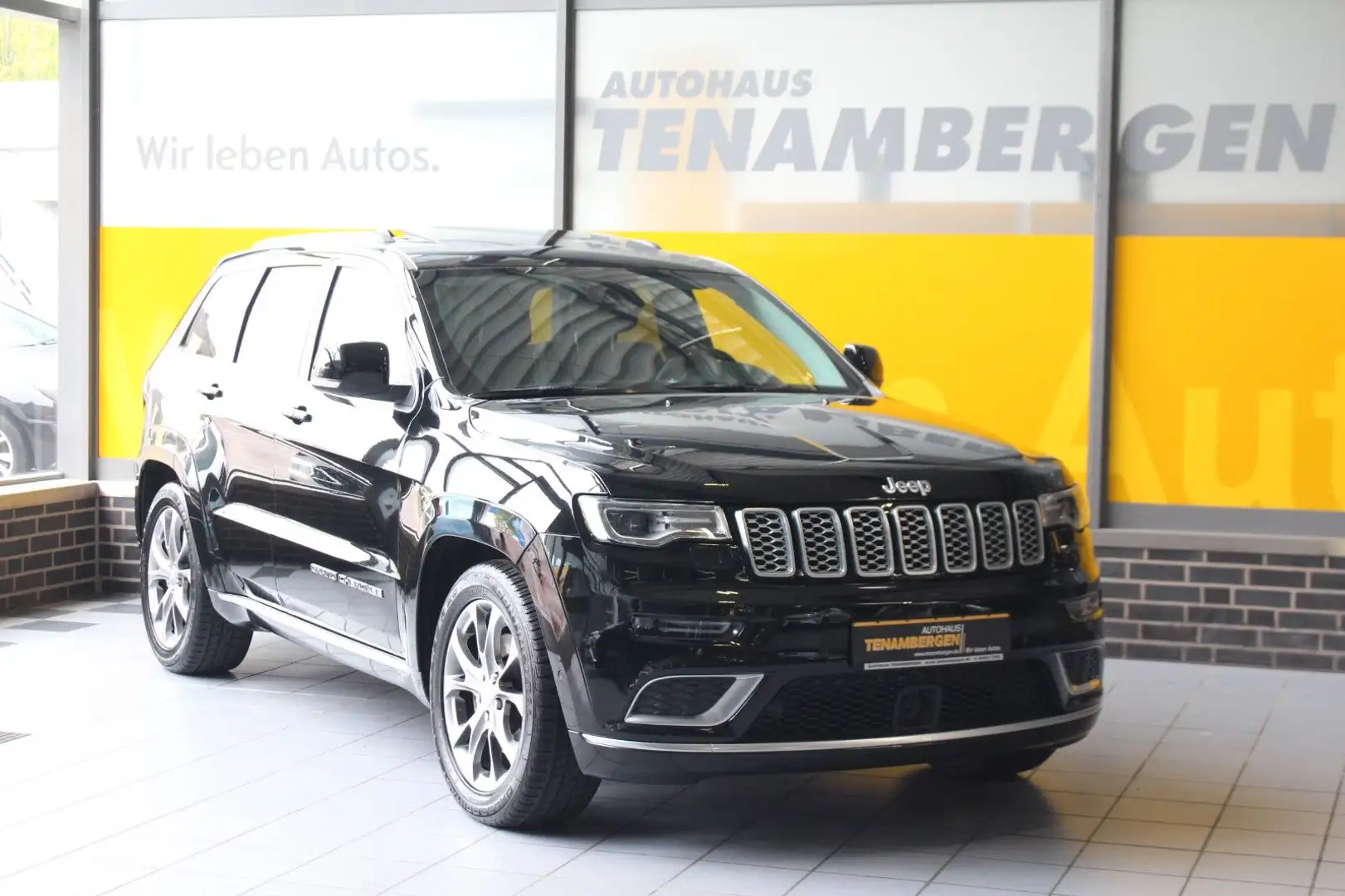 Jeep Grand Cherokee 3.0 CRD Summit H&K Pano DVD ACC Schwarz - 2
