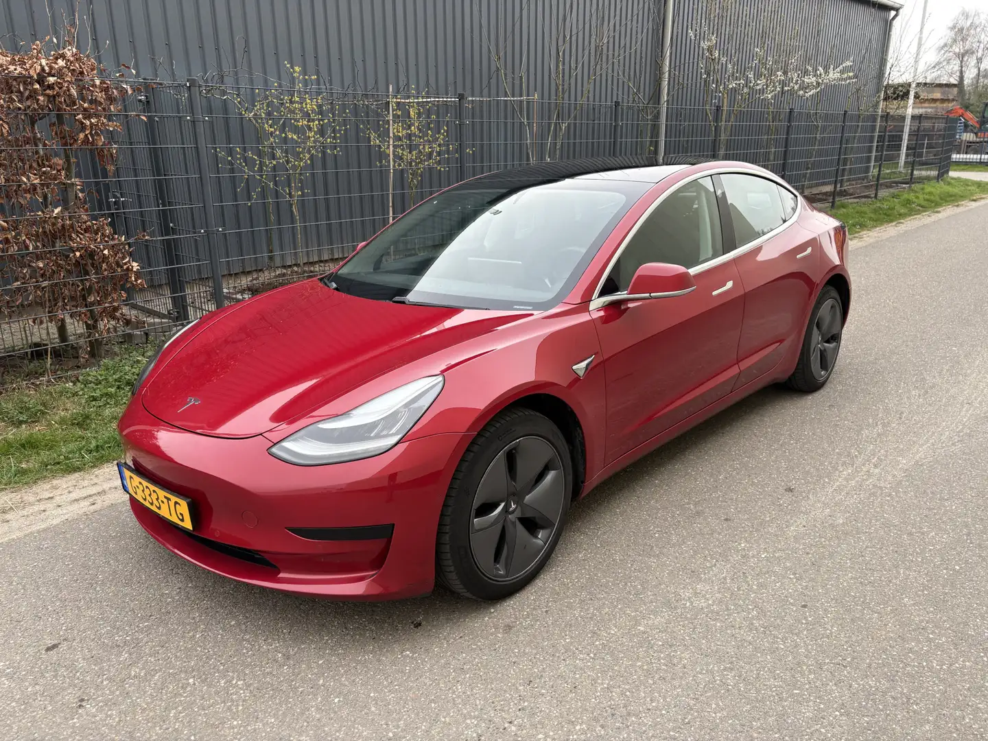 Tesla Model 3 Standard RWD Plus 60 kWh / LEER / PANORAMADAK / AU Piros - 2