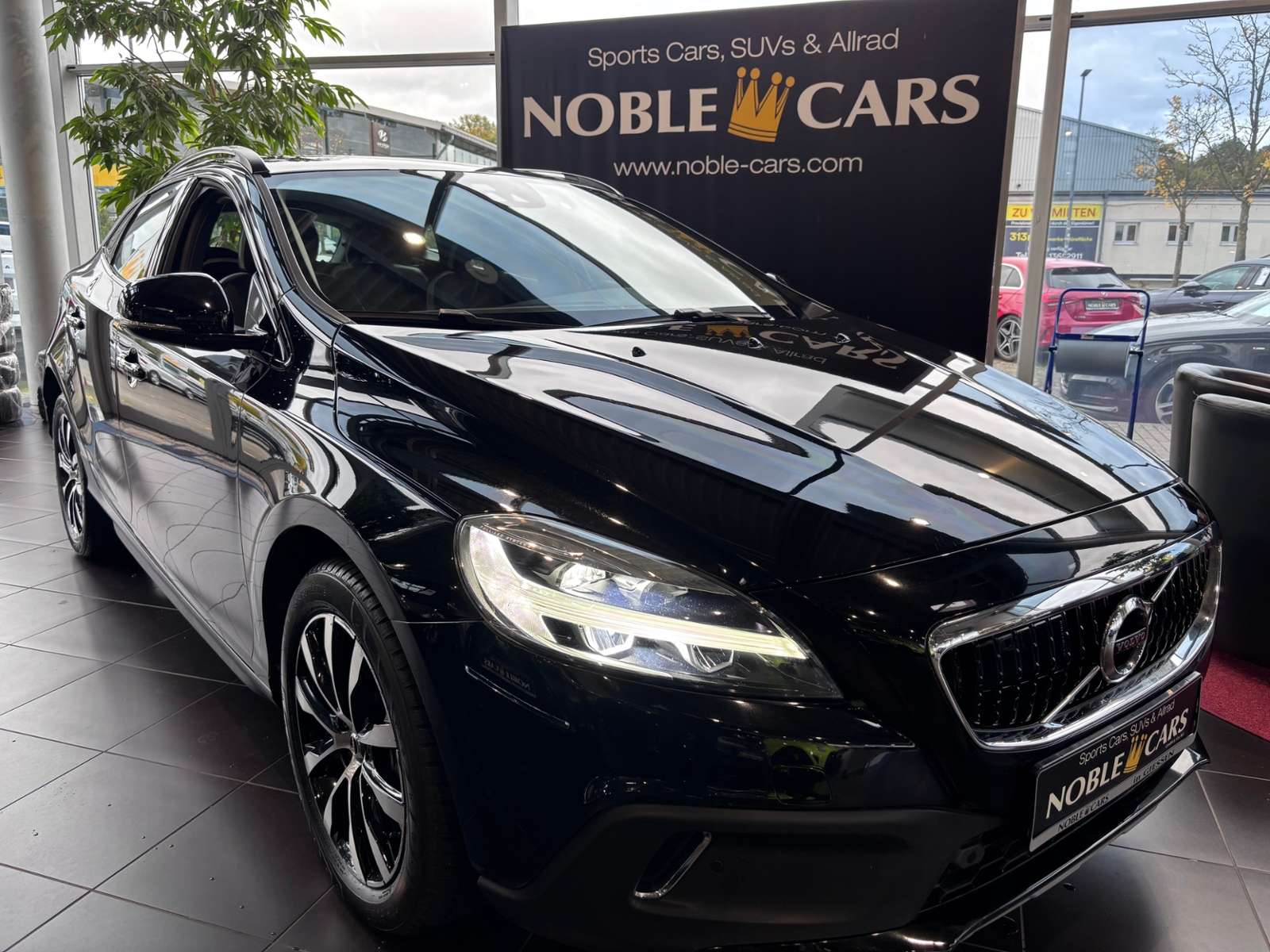Second hand Volvo V40 Cross Country 1.5