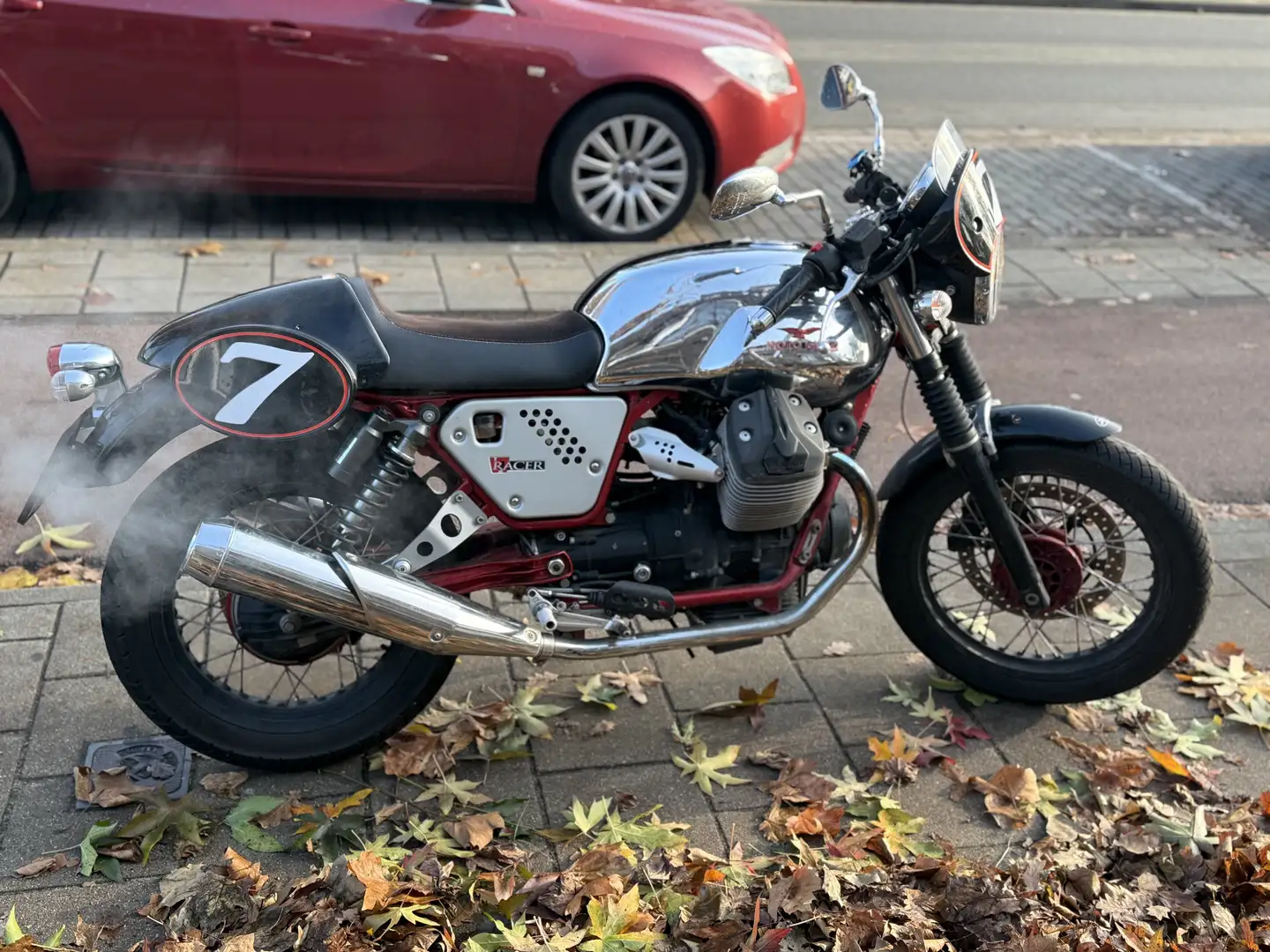Moto Guzzi V 7 racer - 2