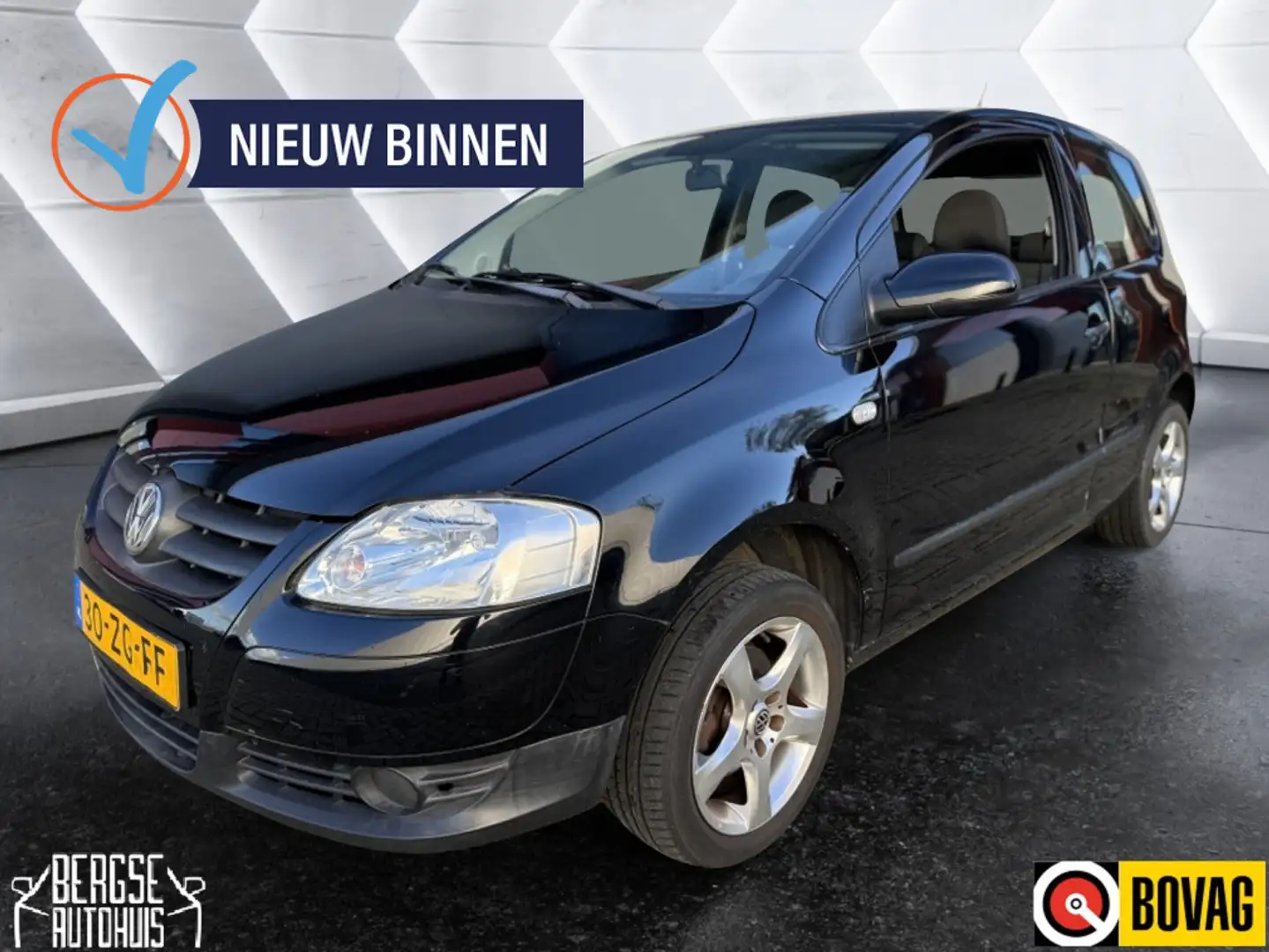Volkswagen Fox 1.2 Trendline 2008 Airco Zwart - 1