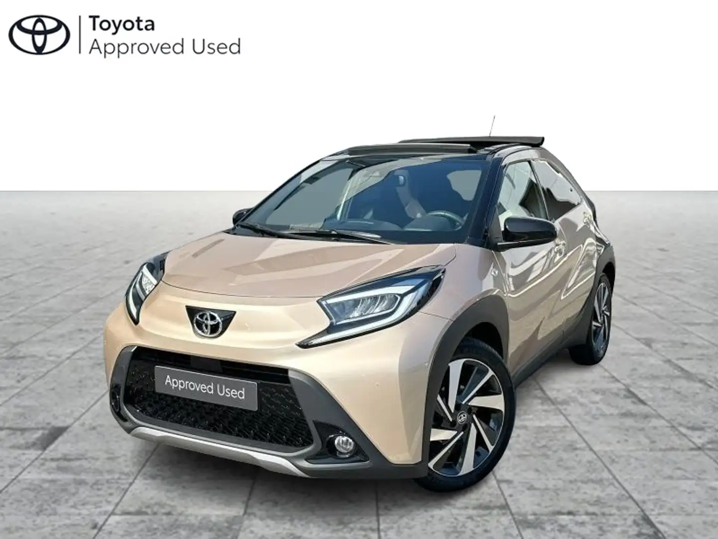 Toyota Aygo X X Air envy Béžová - 1