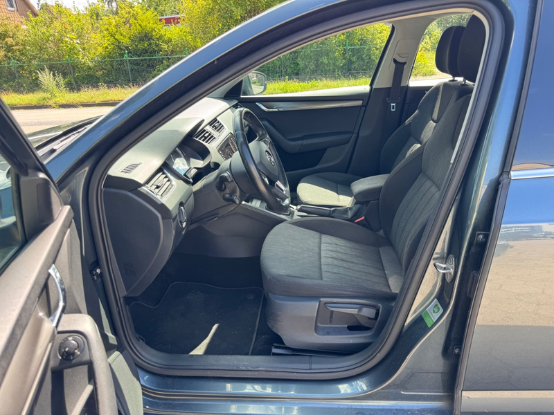 Skoda Octavia Lim. Style 1.6 TDI DSG*Guter Zustand+LED — photo 14